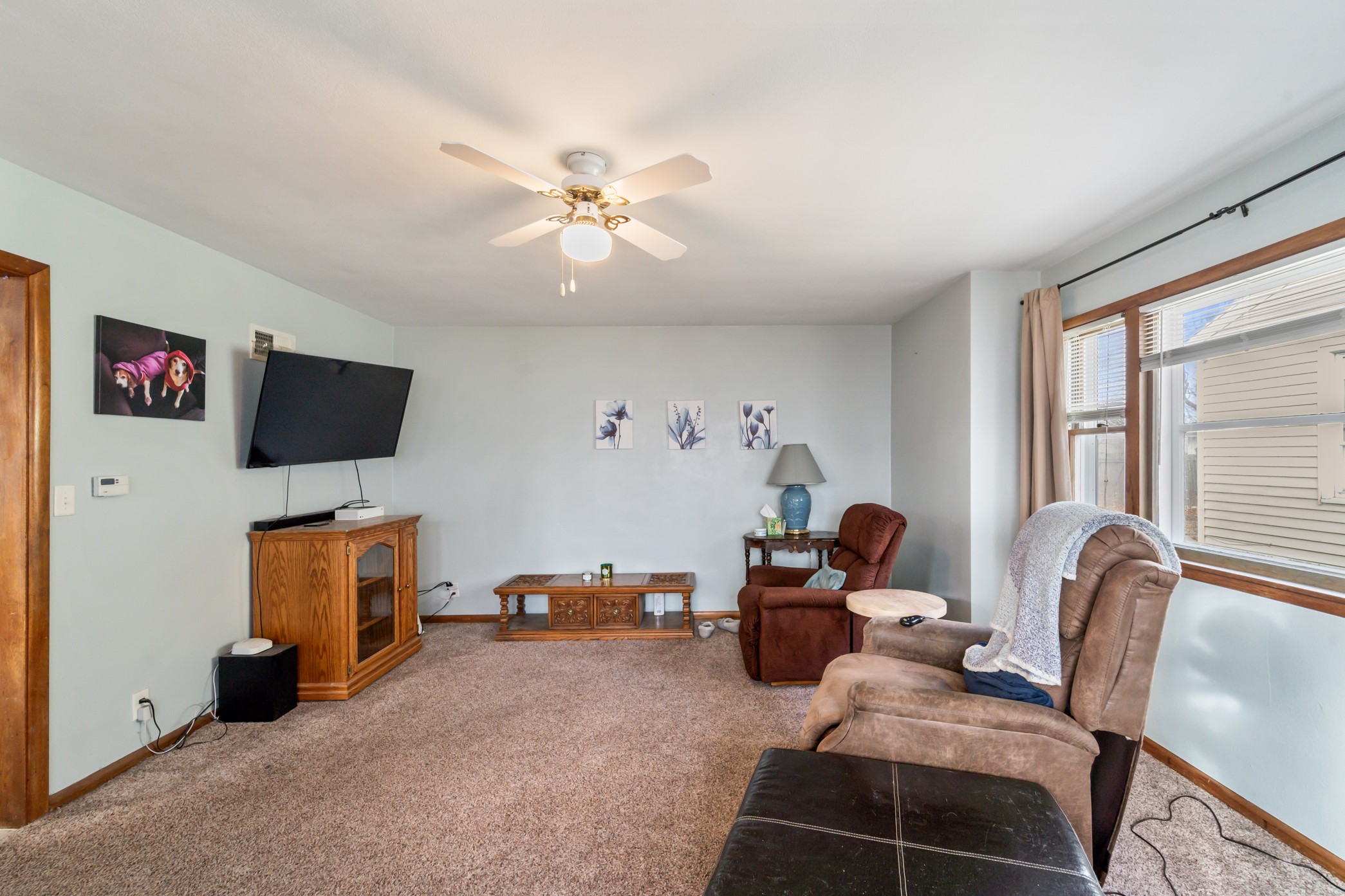 304 S Walnut Street Property Photo 4