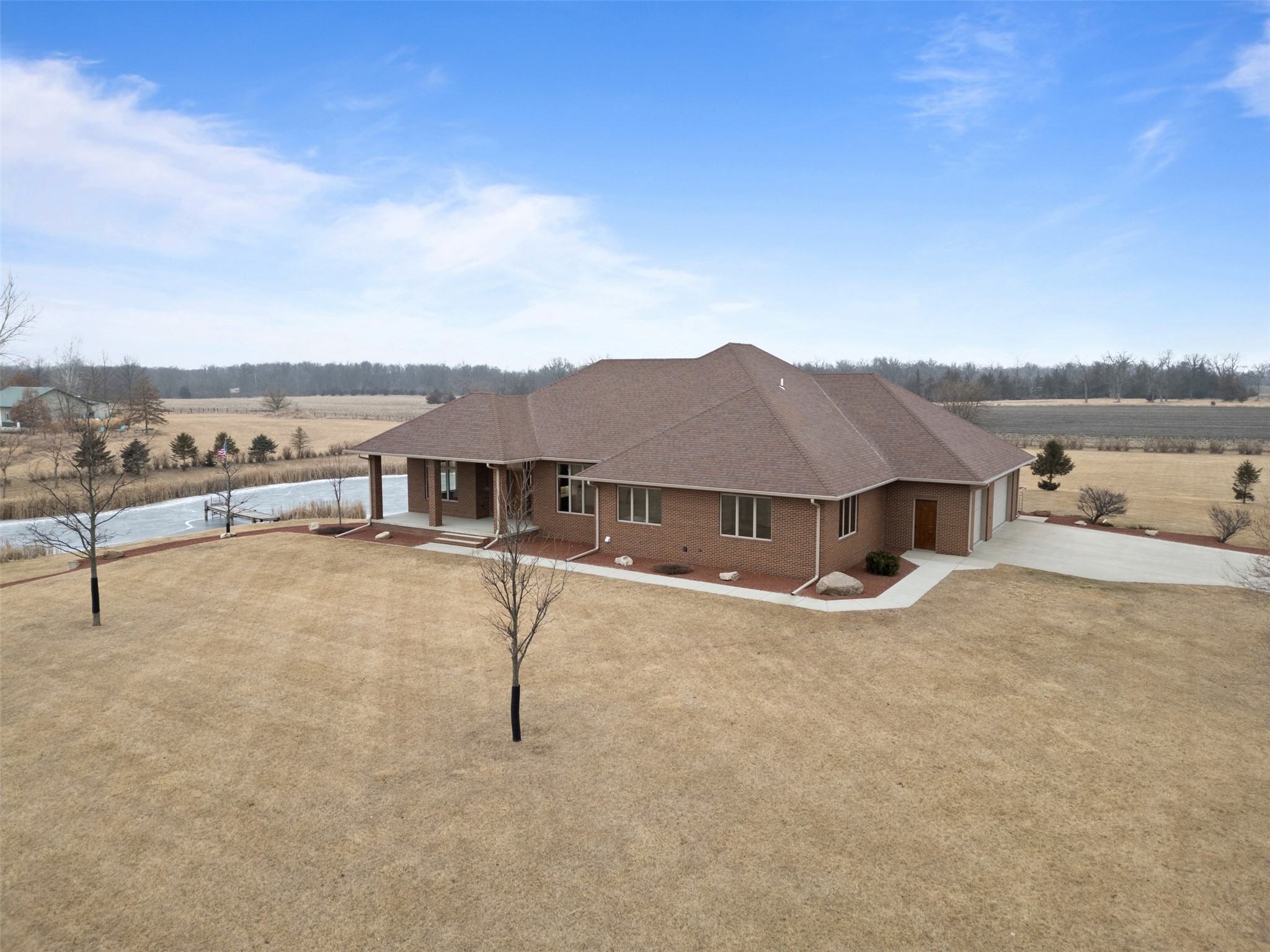 1527 270th Street Property Photo