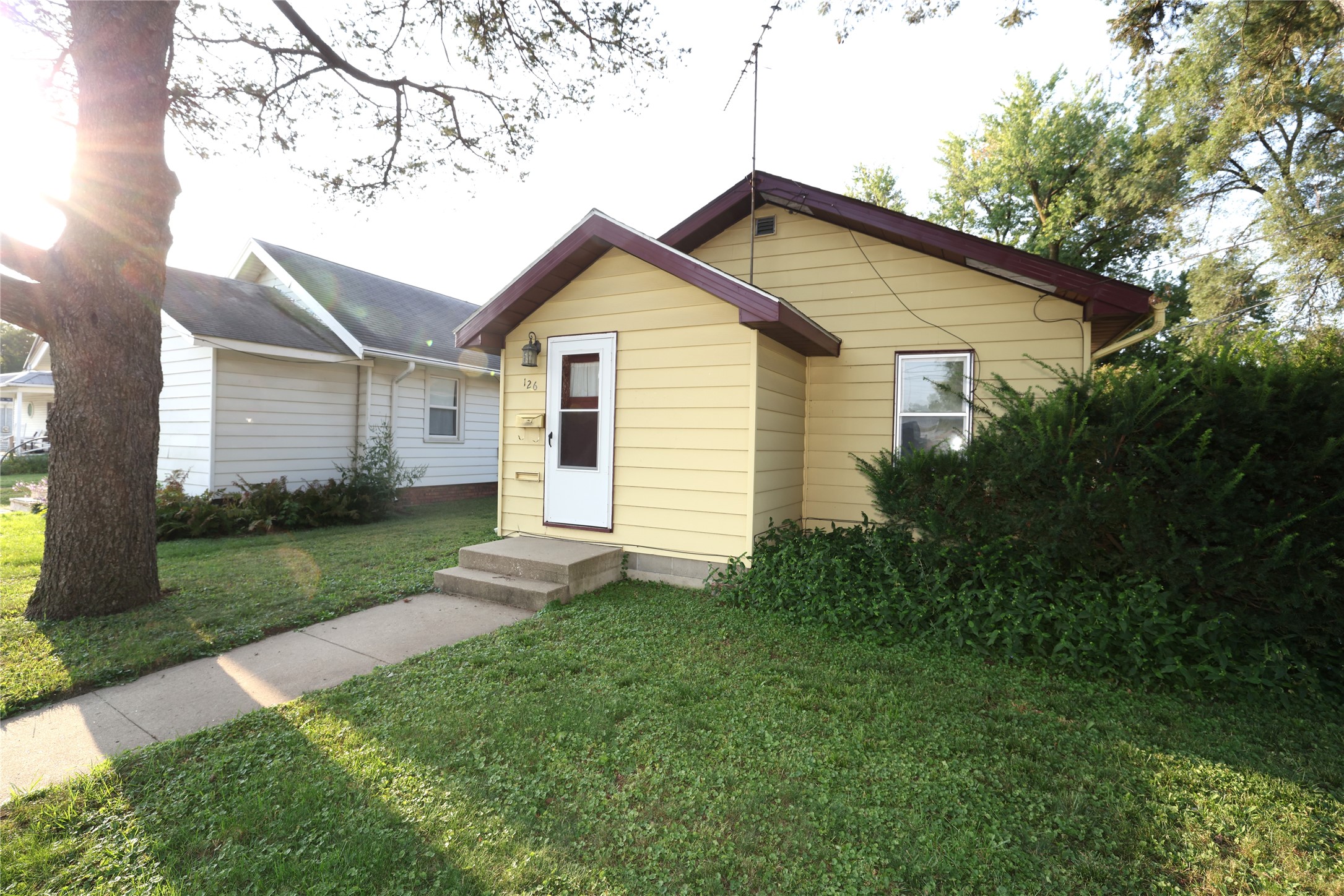 126 10th Street Property Photo 1