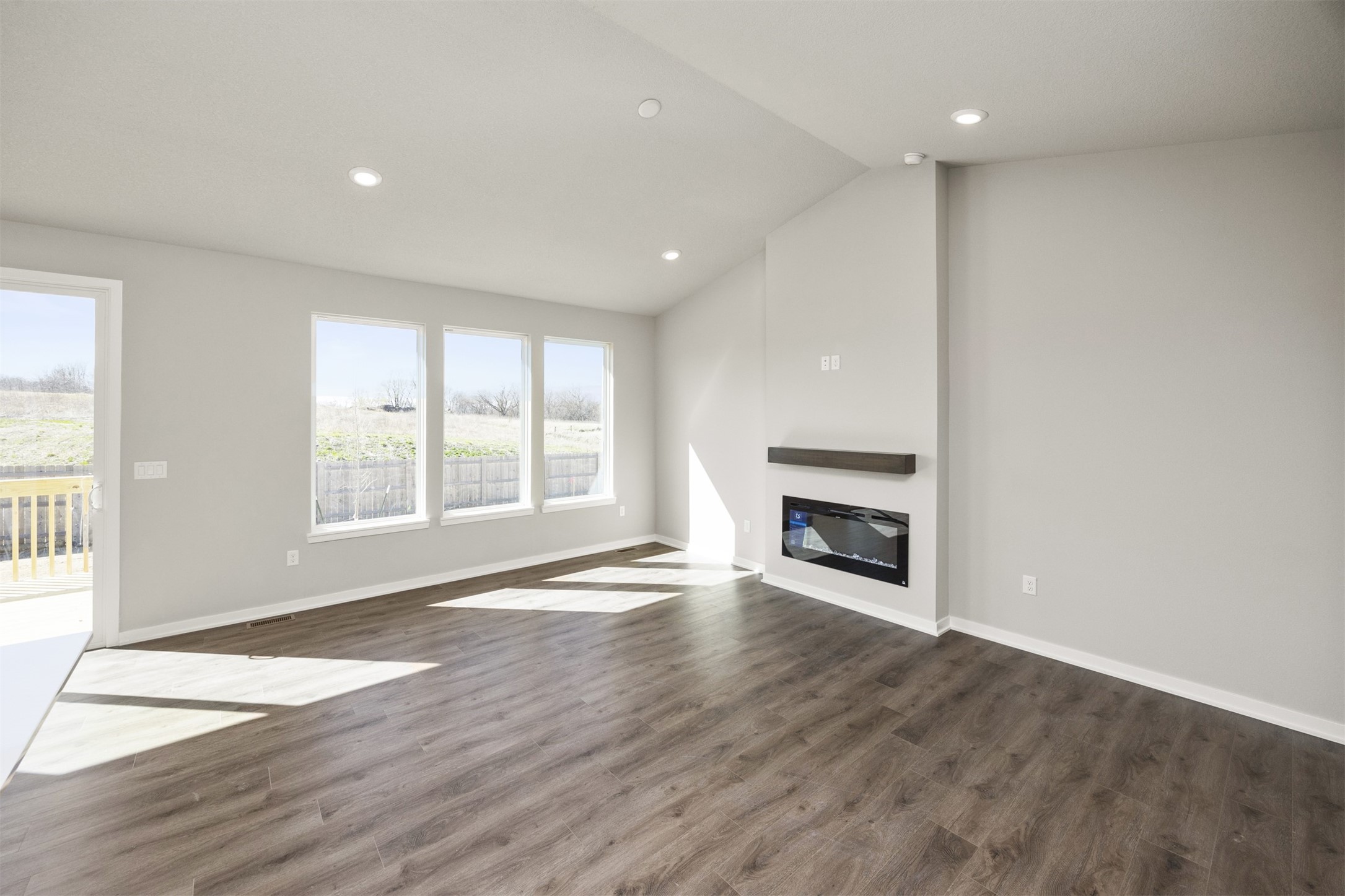 5526 167th Street Property Photo 9