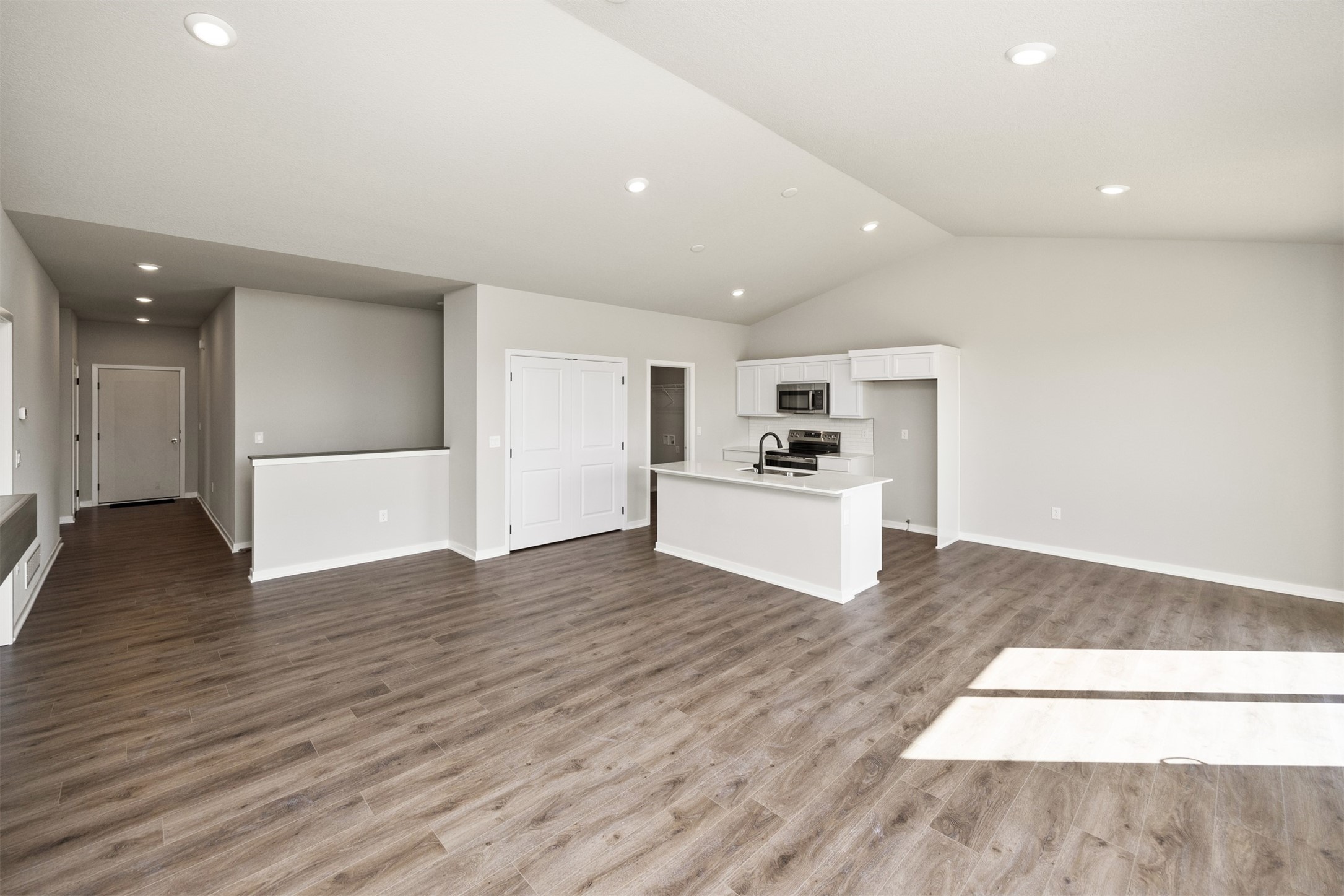 5526 167th Street Property Photo 12