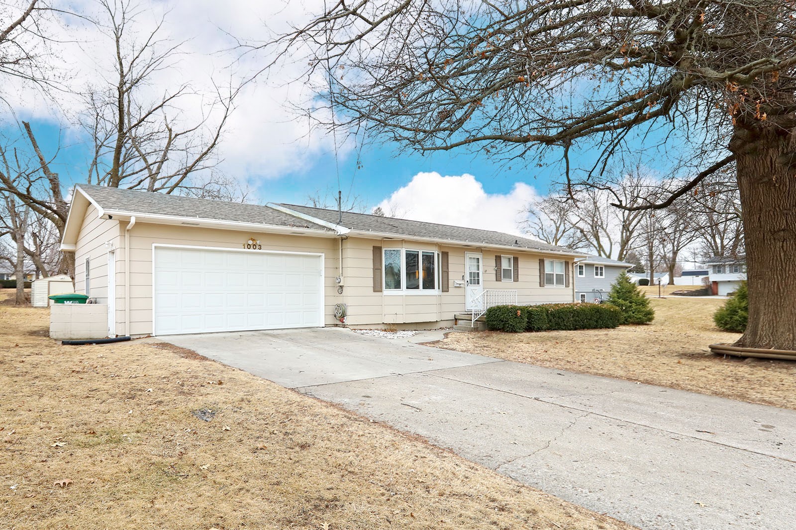 1003 N Vine Street Property Photo 2