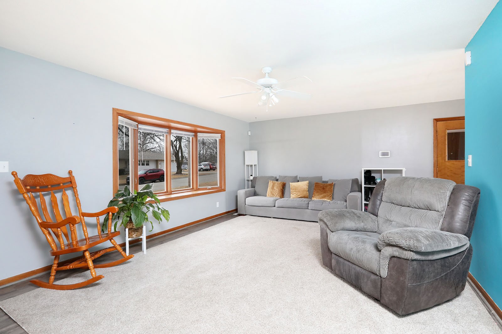 1003 N Vine Street Property Photo 6