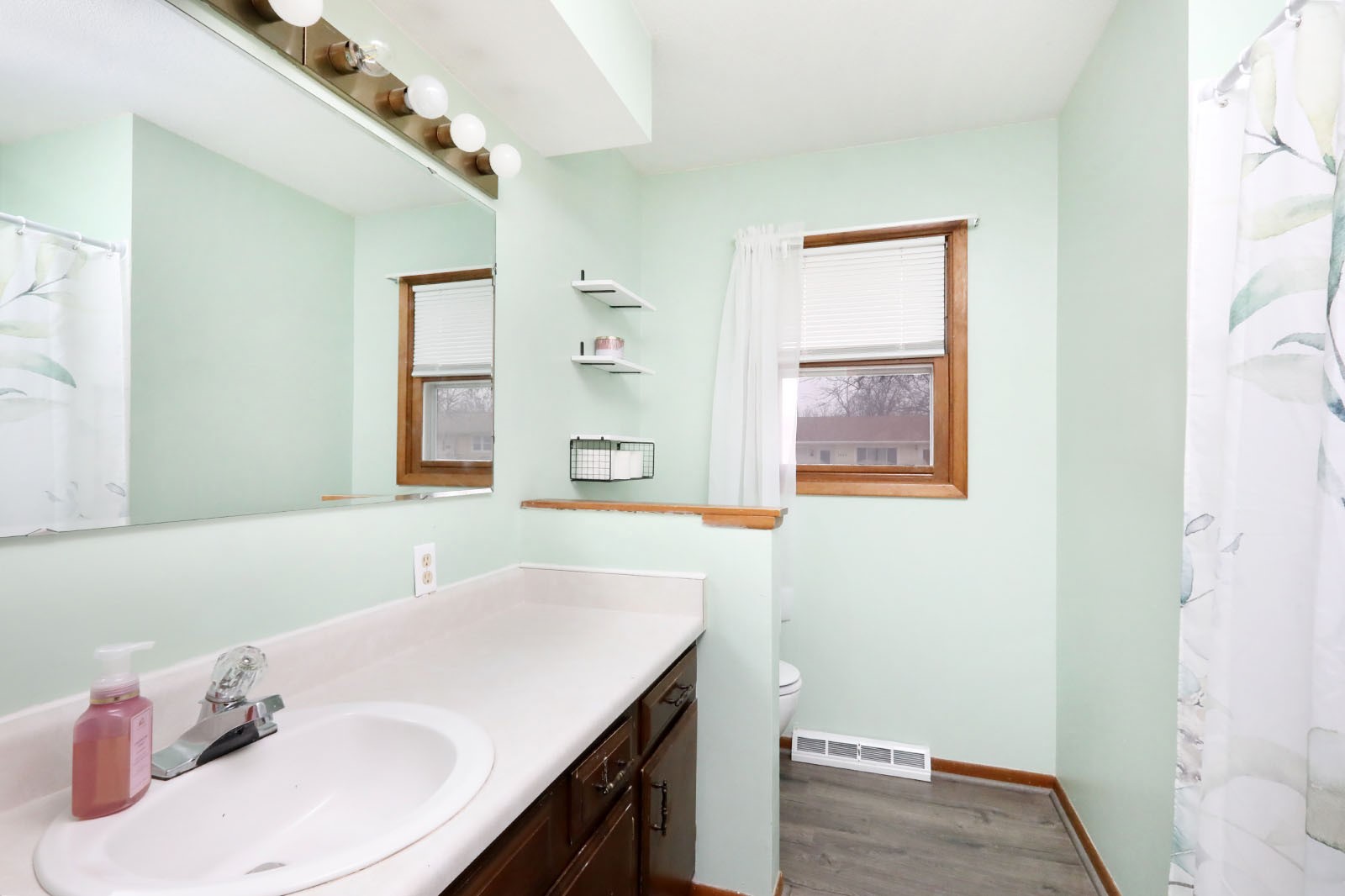 1003 N Vine Street Property Photo 15
