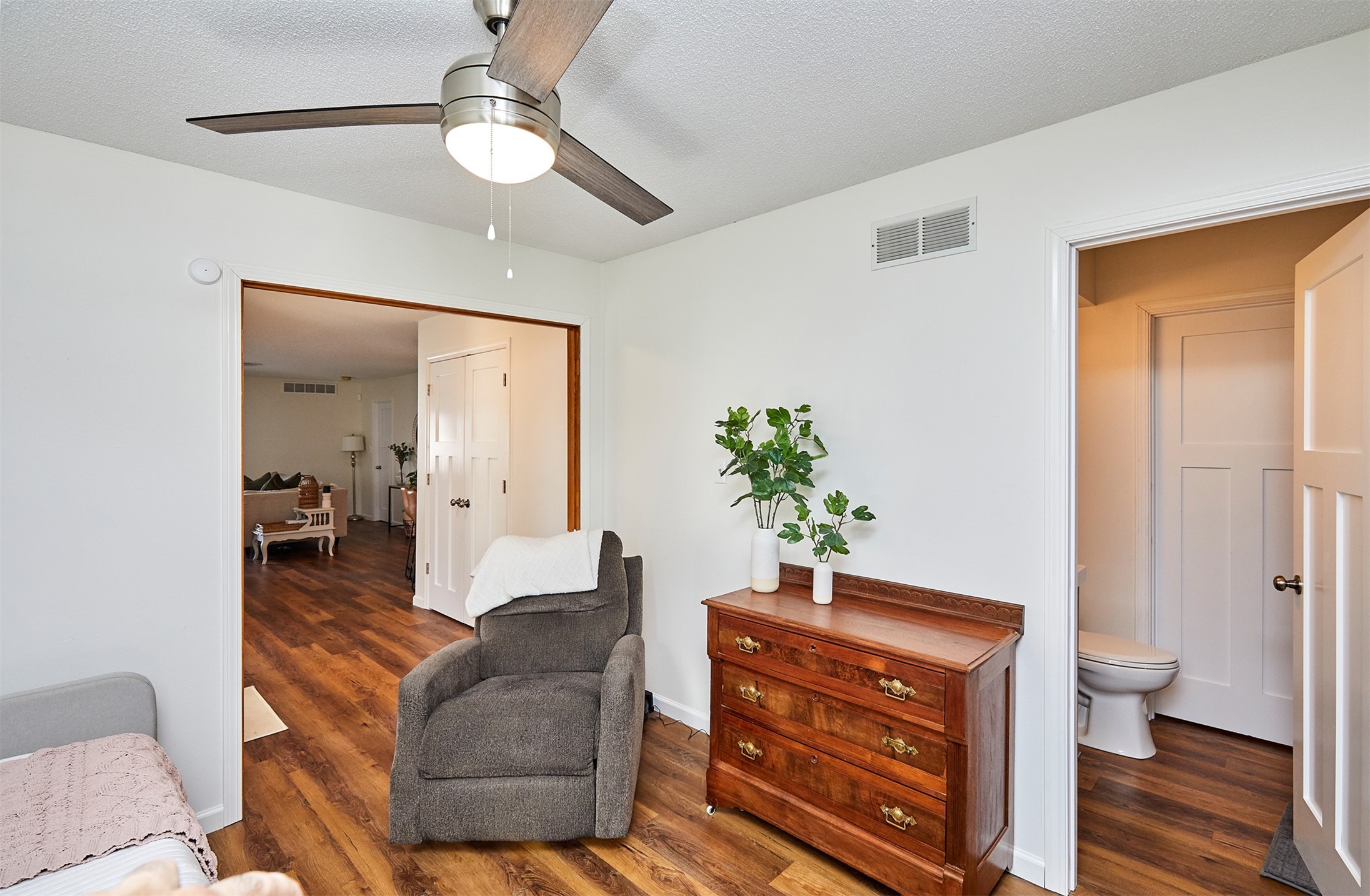3713 Oak Creek Place Property Photo 25