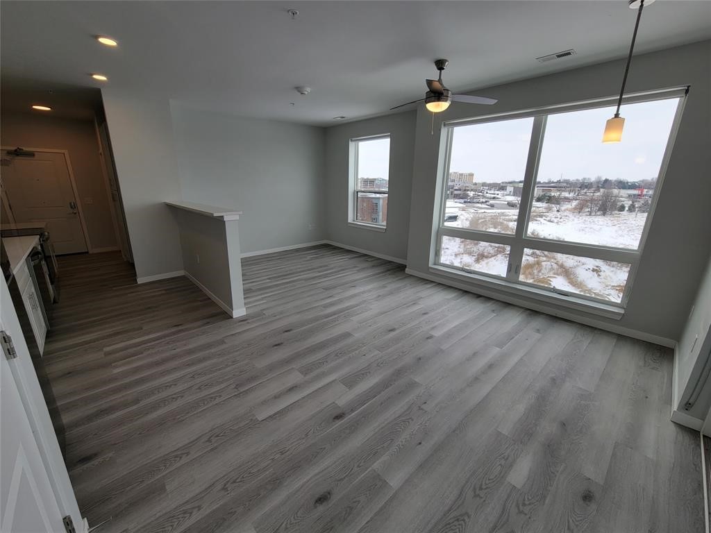 565 Market Street 202 Property Photo 5