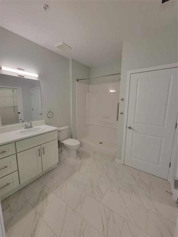 565 Market Street 302 Property Photo 8