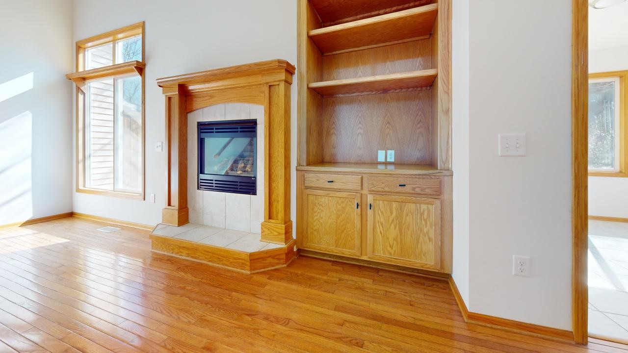 900 67th Street 606 Property Photo 2