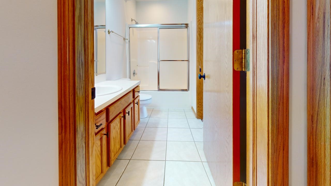 900 67th Street 606 Property Photo 11