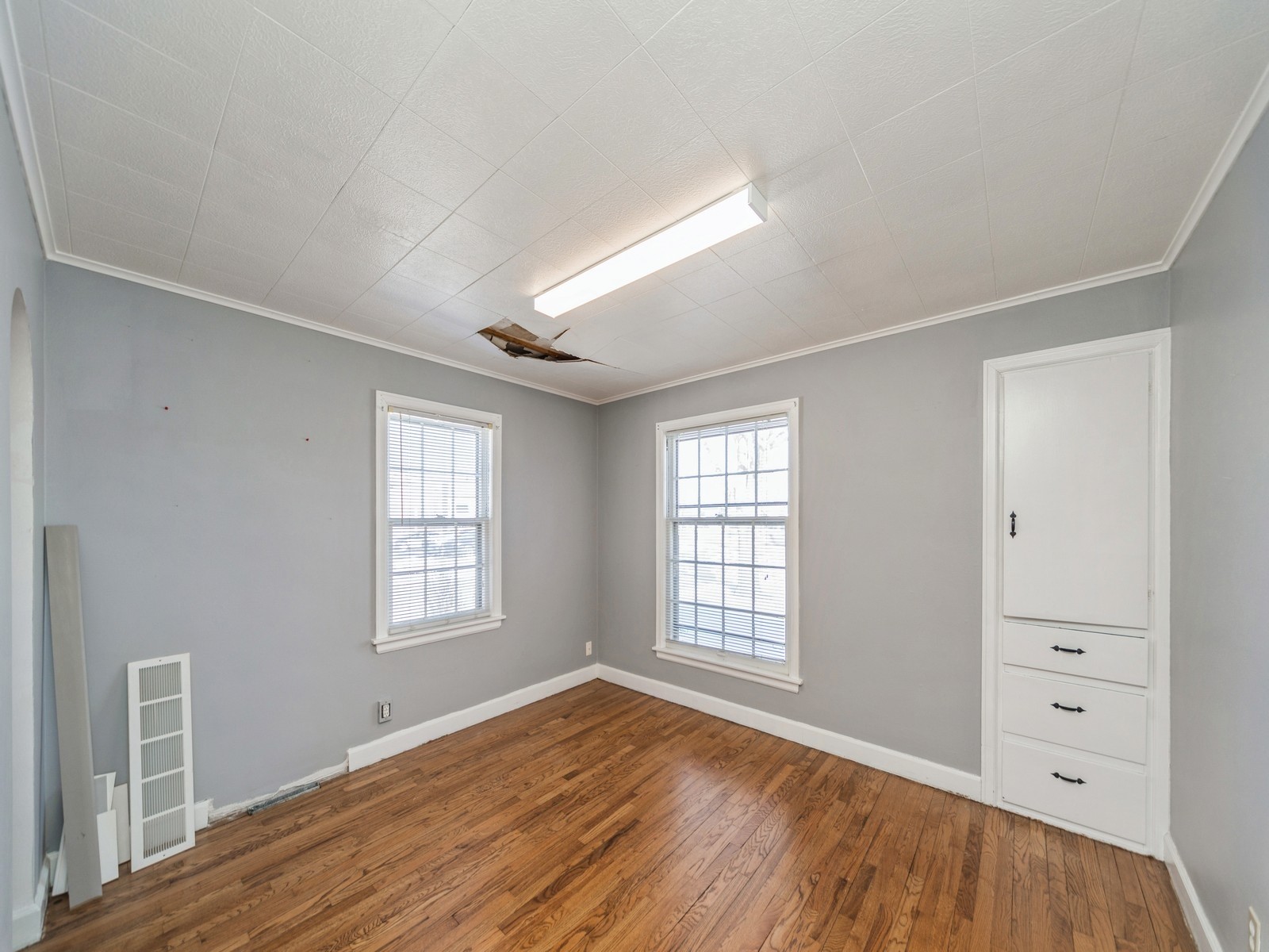1305 Sunset Drive Property Photo 14