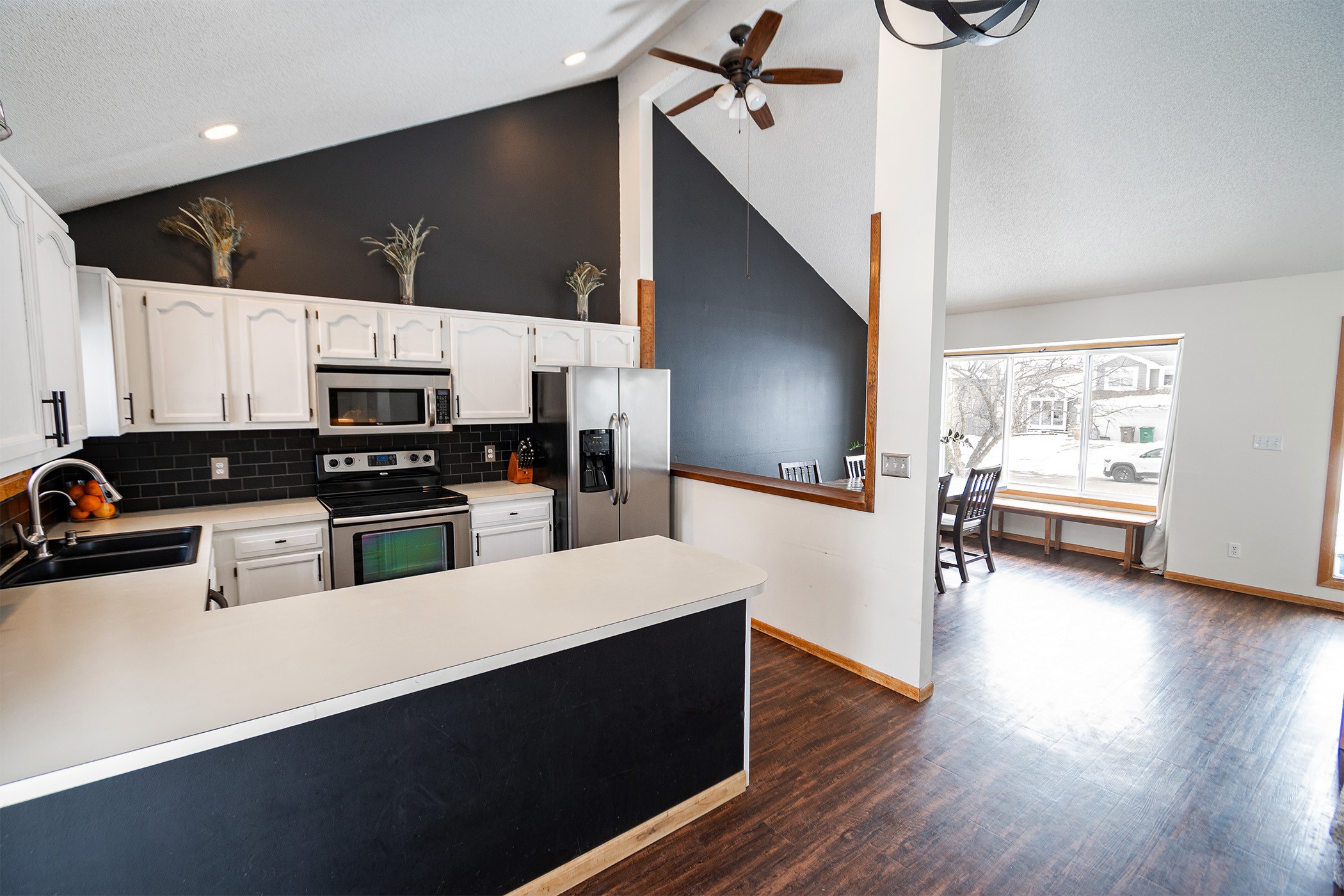 5231 Stonebridge Place Property Photo 6