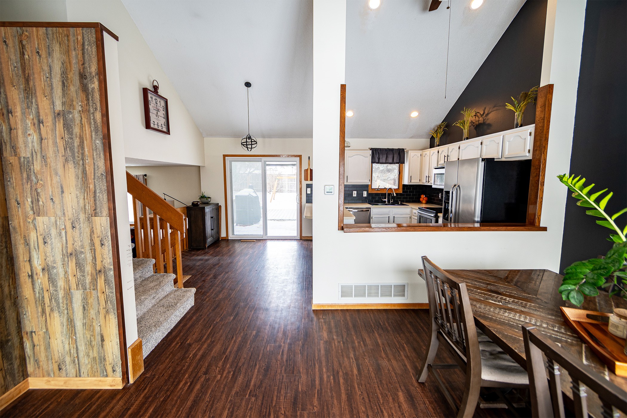 5231 Stonebridge Place Property Photo 7