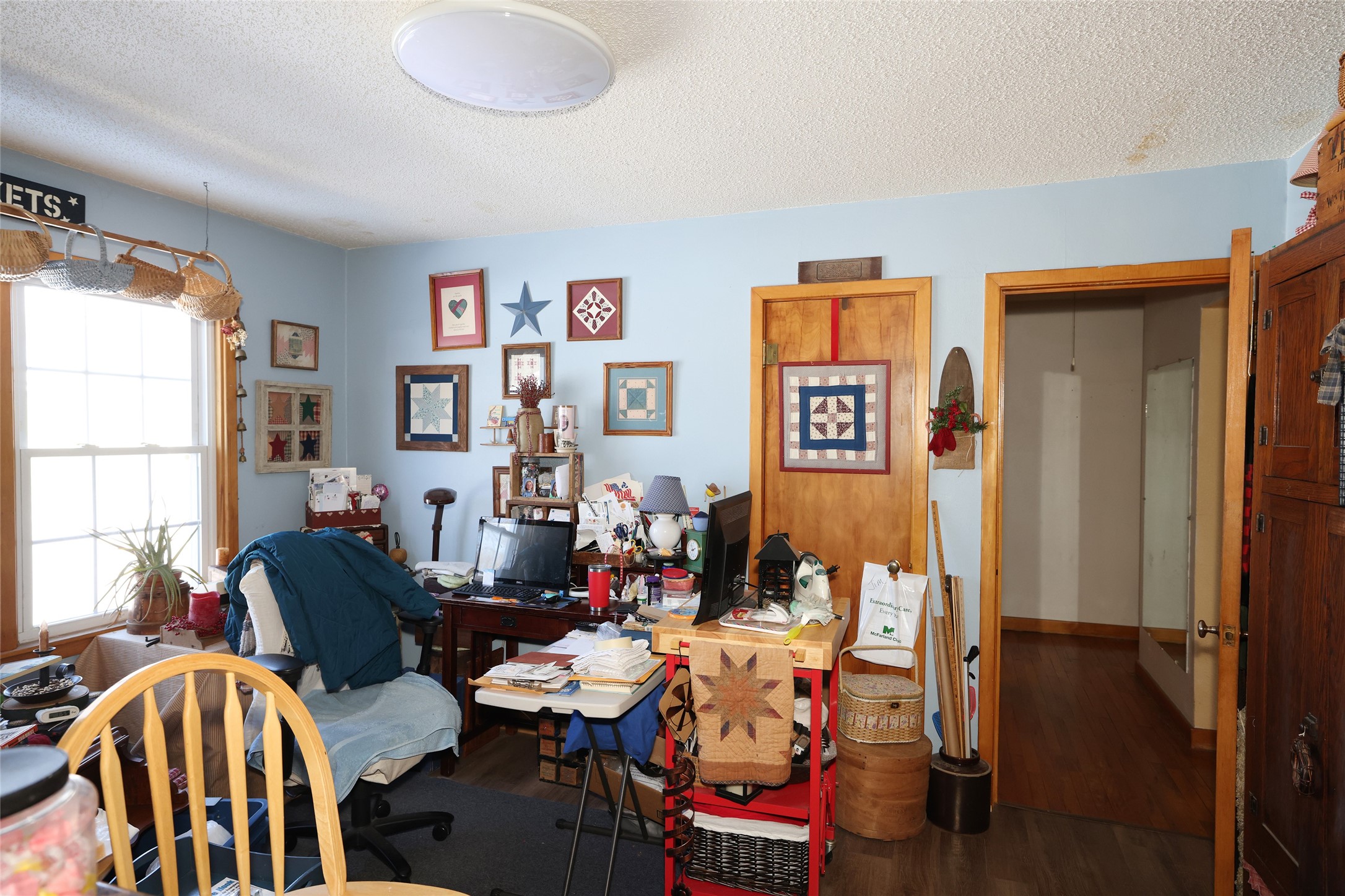 601 E Walnut Street Property Photo 10