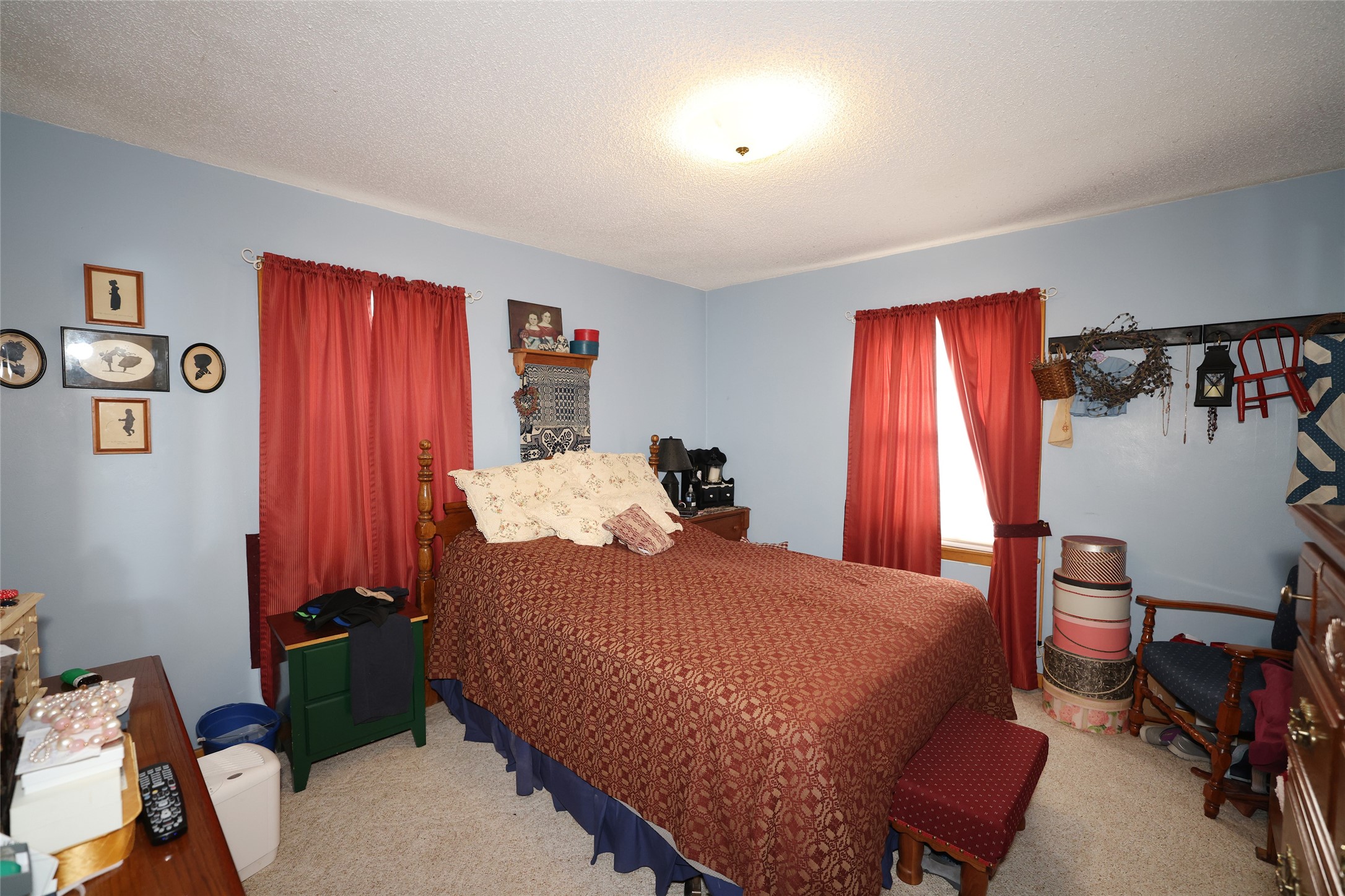 601 E Walnut Street Property Photo 15