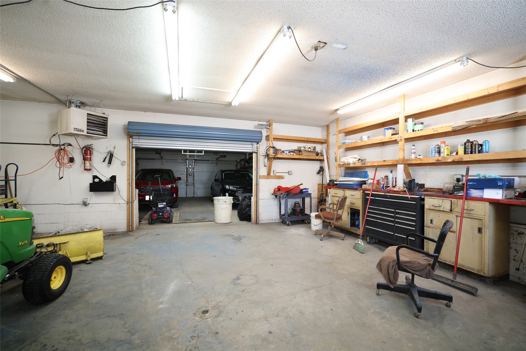 601 E Walnut Street Property Photo 23