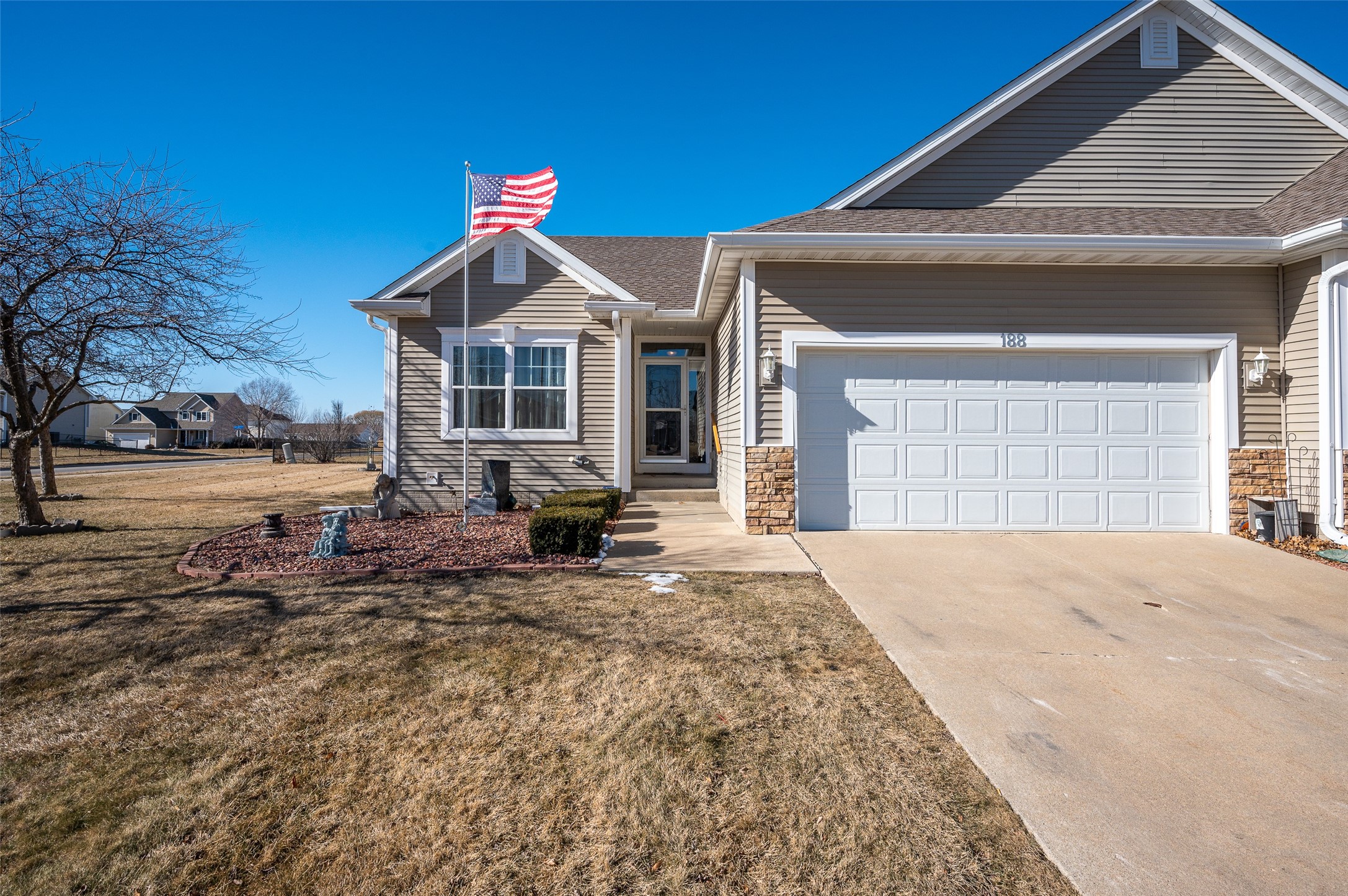 188 Se Sweetgrass Lane Property Photo 1