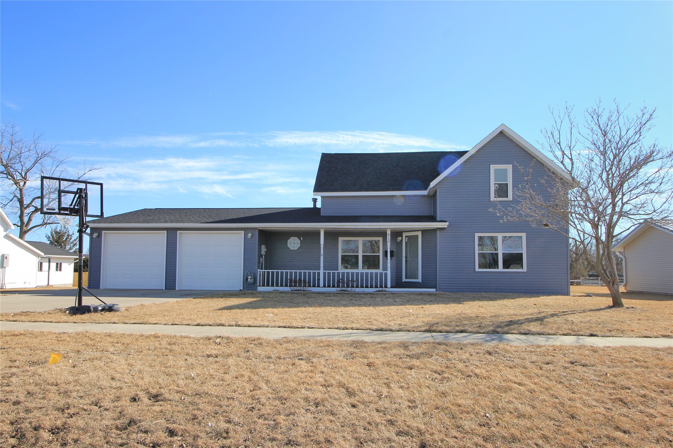 410 Se Mills Street Property Photo
