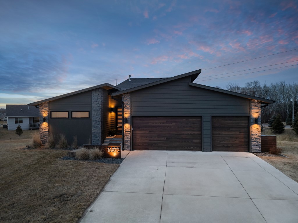 16872 Madison Circle Property Photo