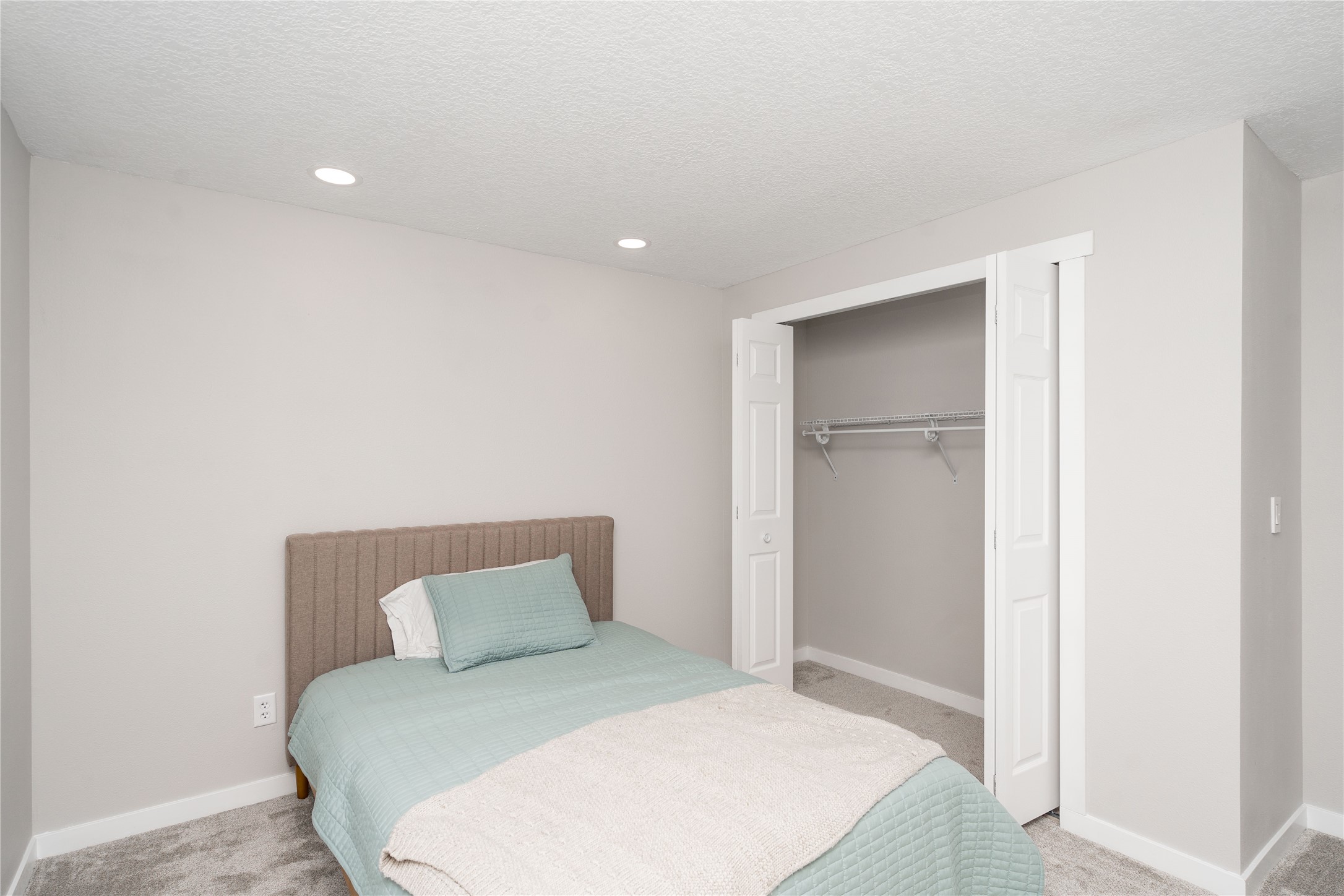 4217 Nw Linwood Drive Property Photo 19