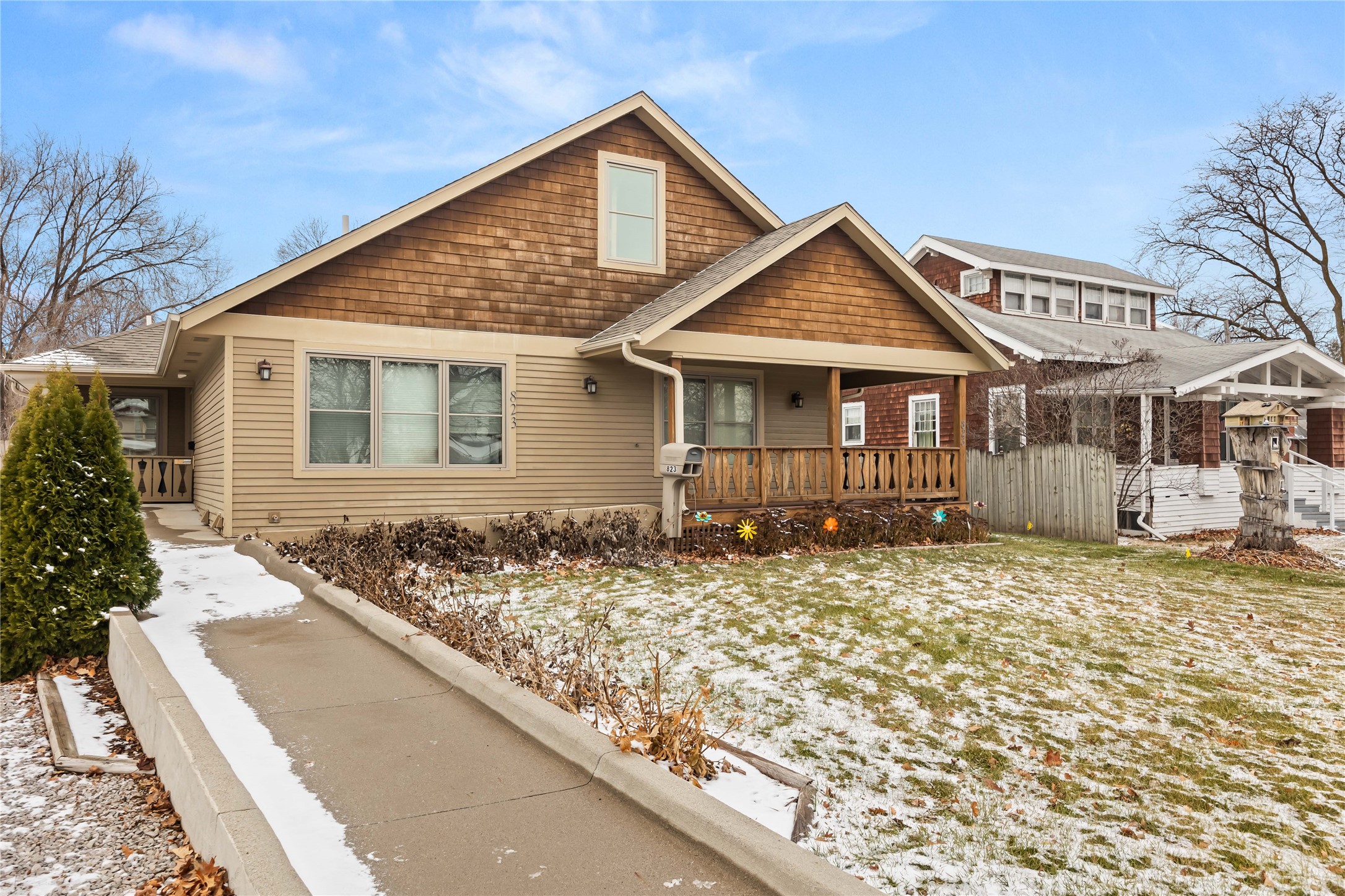 821 Duff Avenue Property Photo