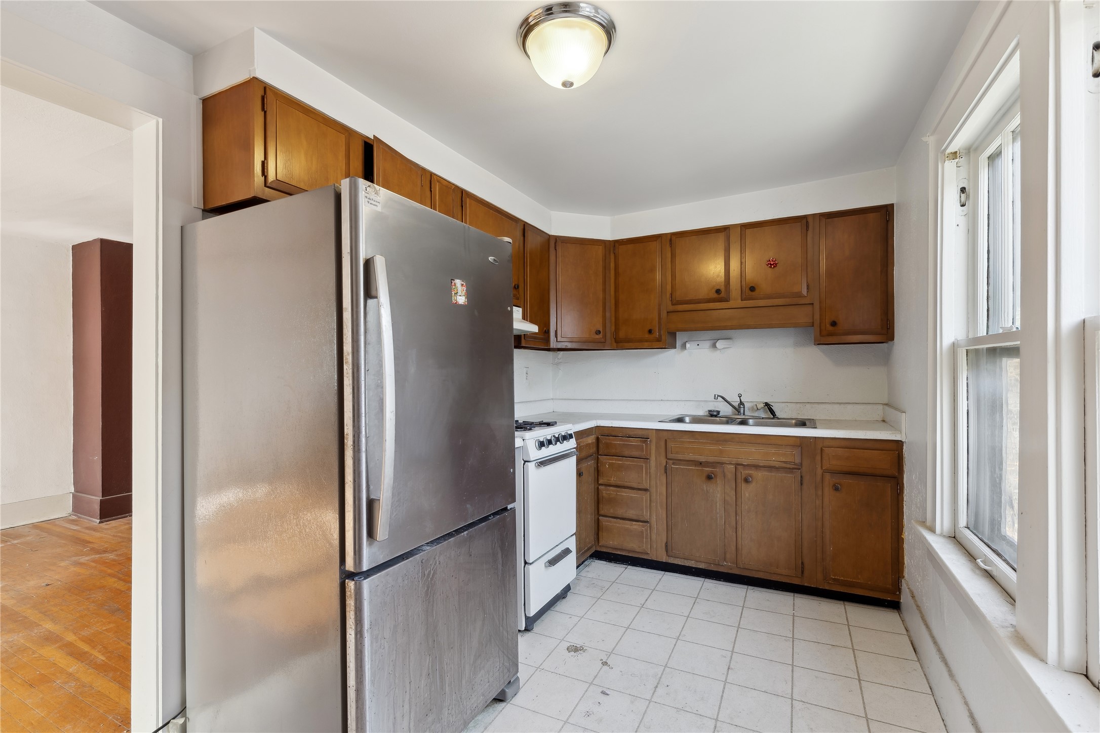 3823 University Avenue Property Photo 21