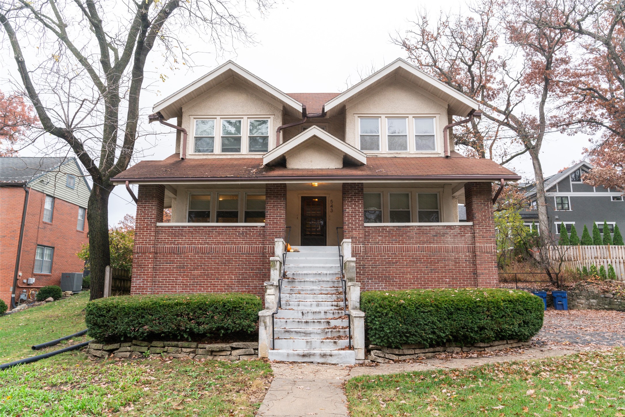 543 53rd Street Property Photo 2