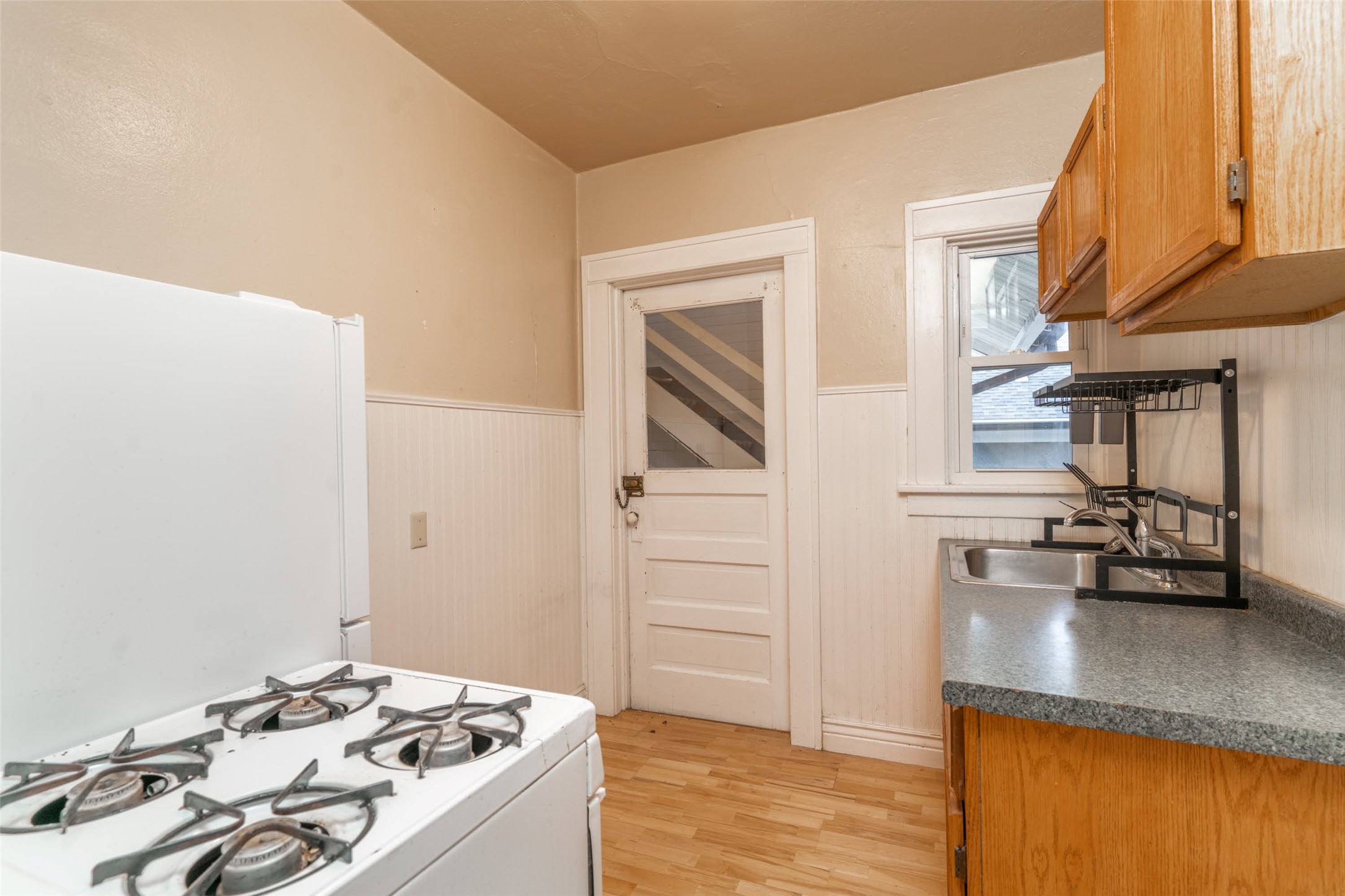 543 53rd Street Property Photo 15