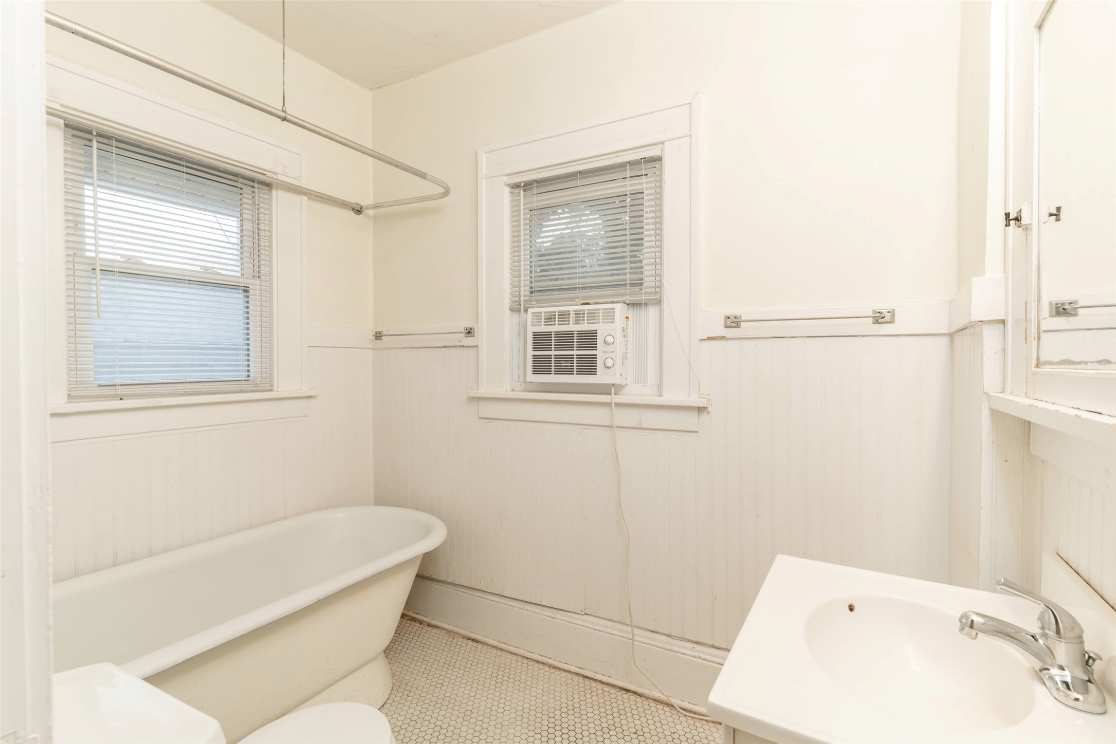 543 53rd Street Property Photo 17