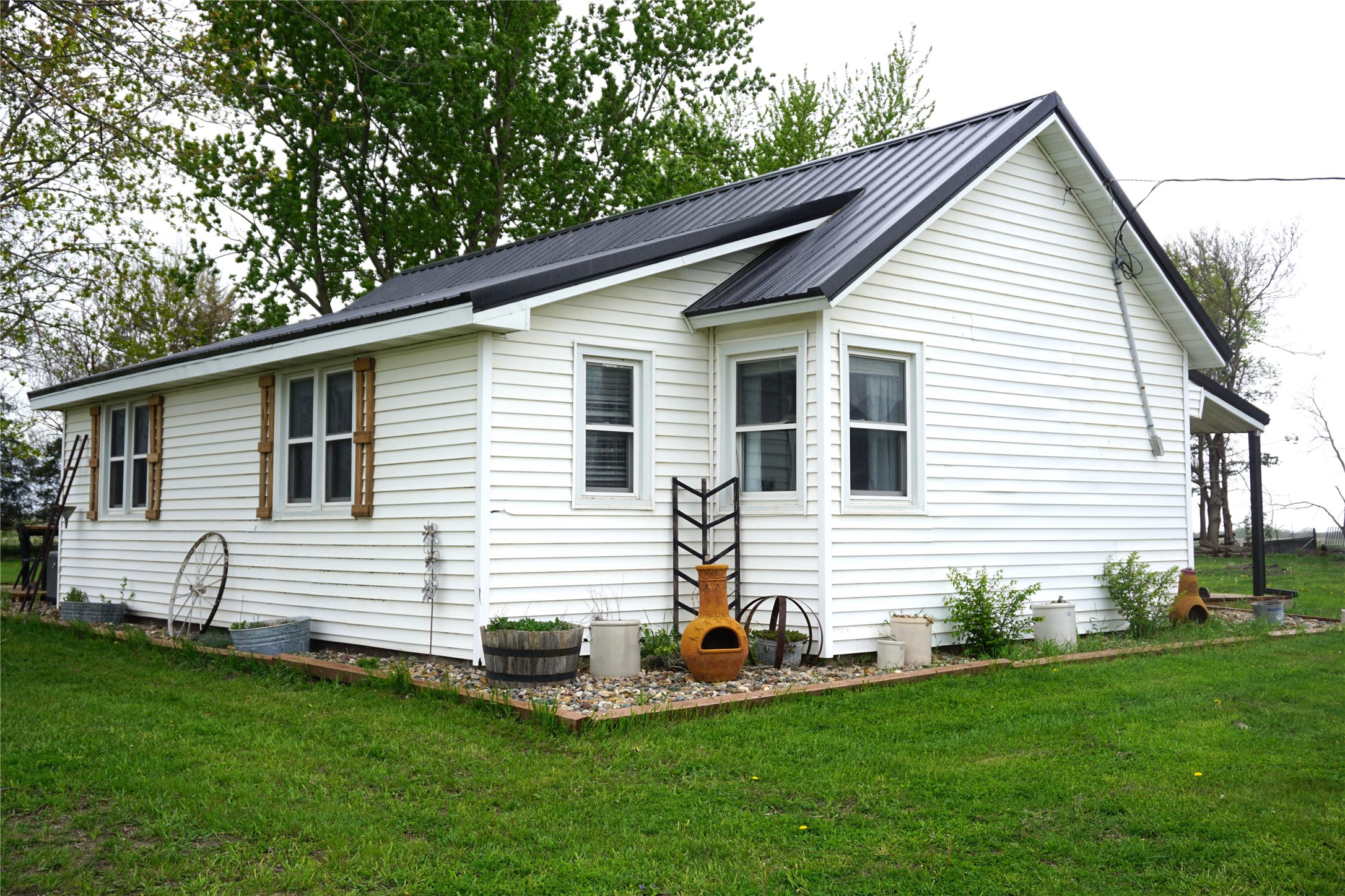 1755 280th Street Property Photo