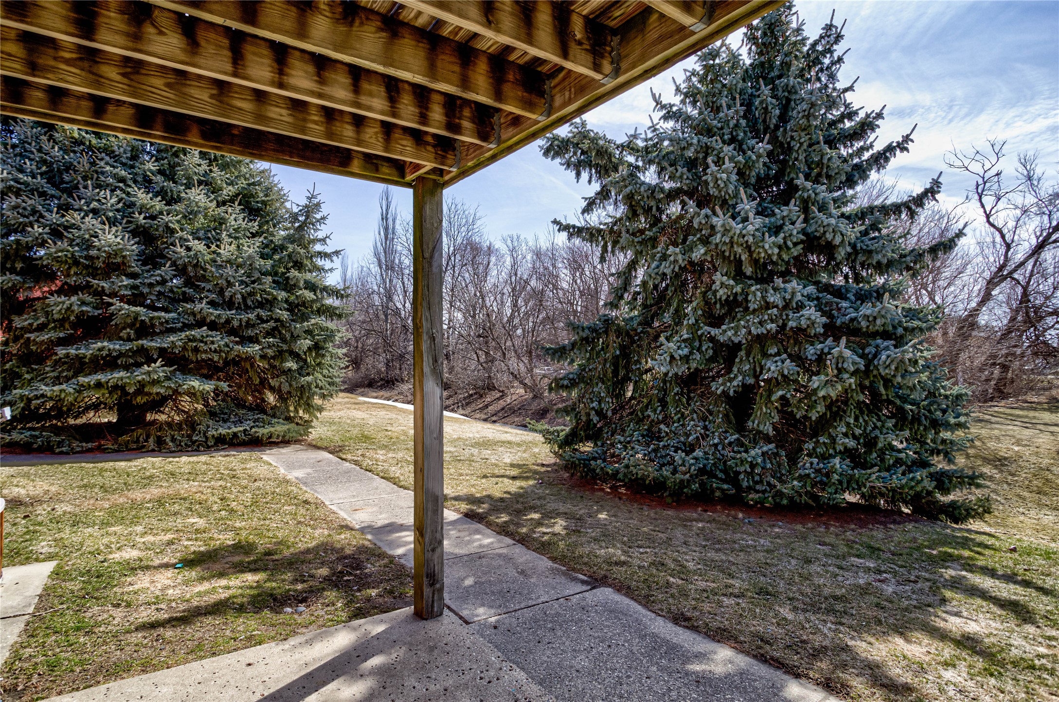 198 1st Street Property Photo 6