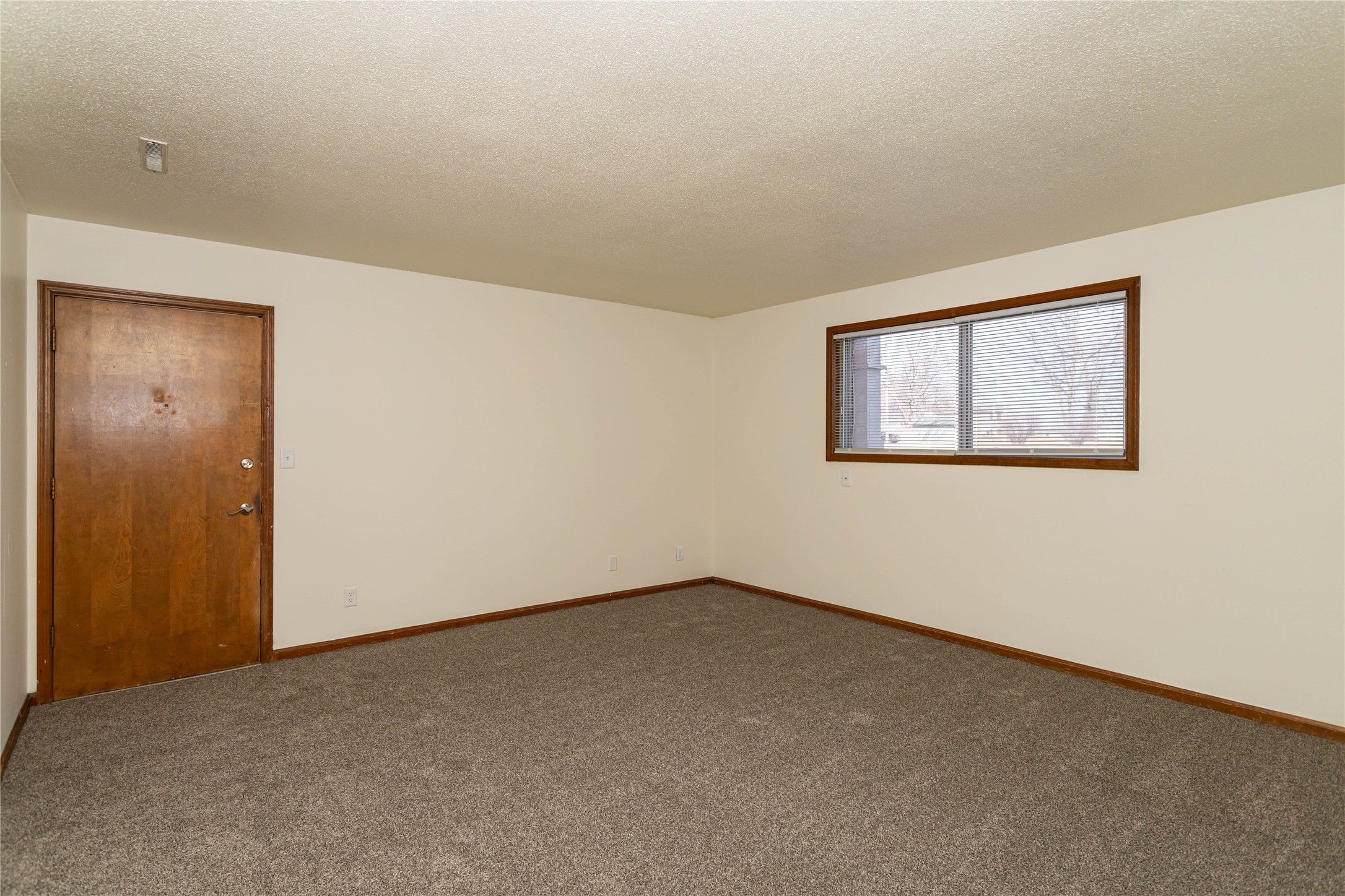198 1st Street Property Photo 11