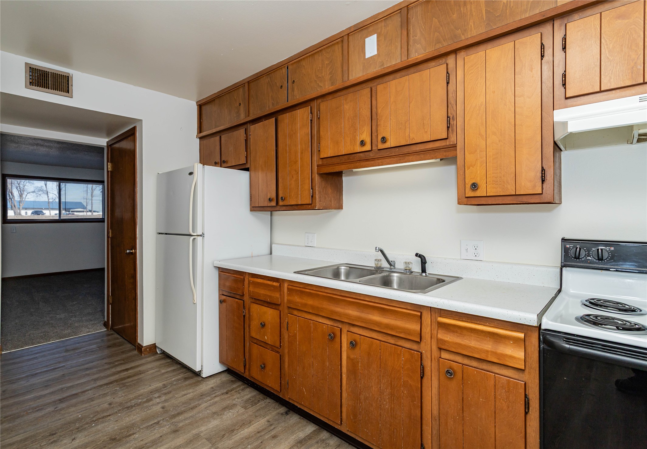198 1st Street Property Photo 14