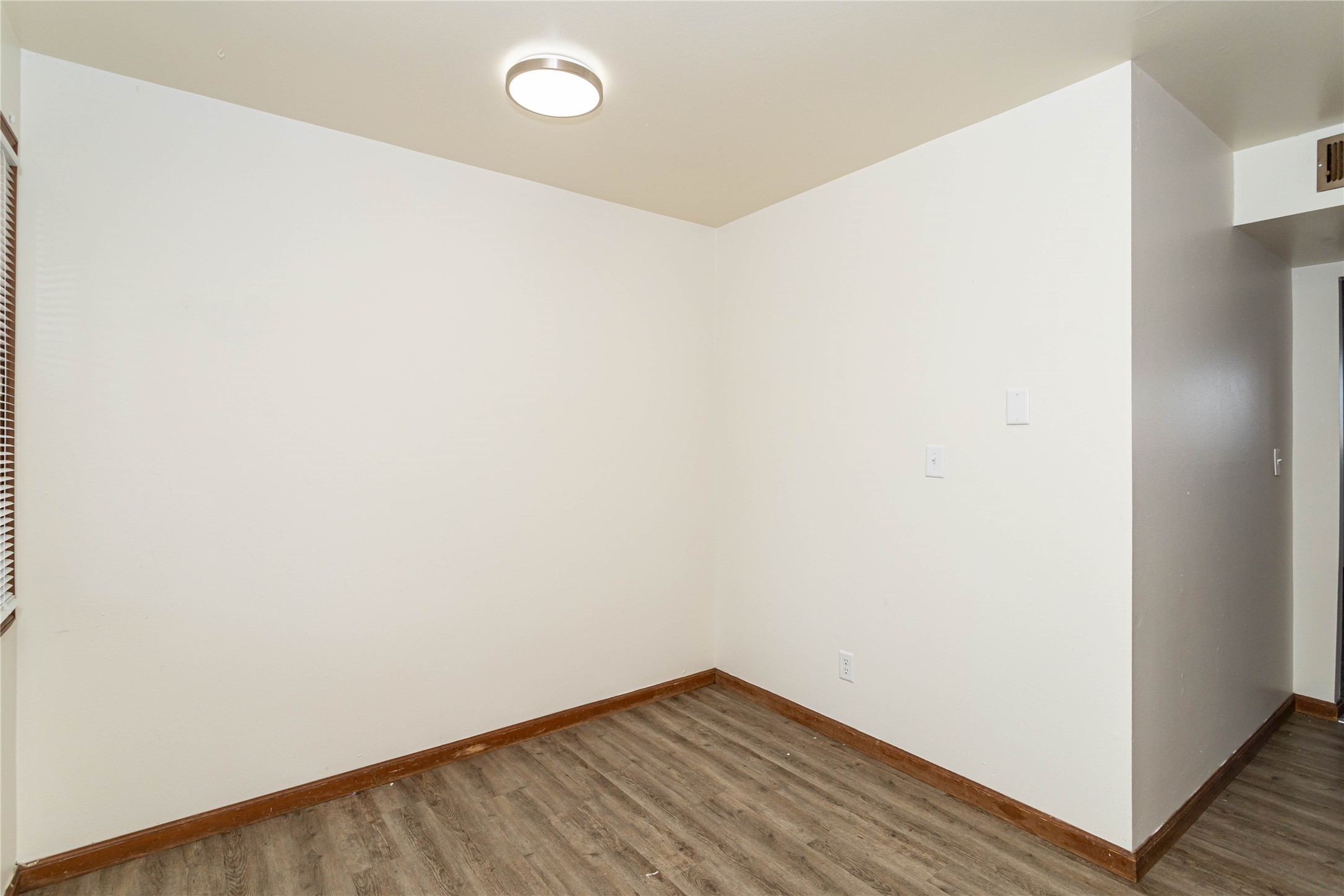 198 1st Street Property Photo 18