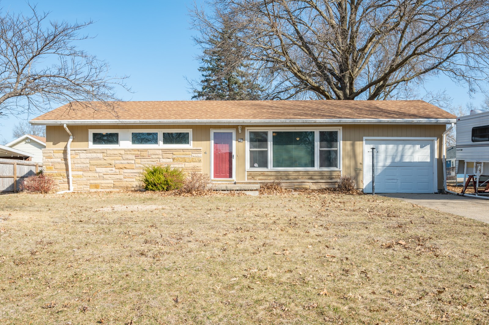 704 S 13th Avenue W Property Photo