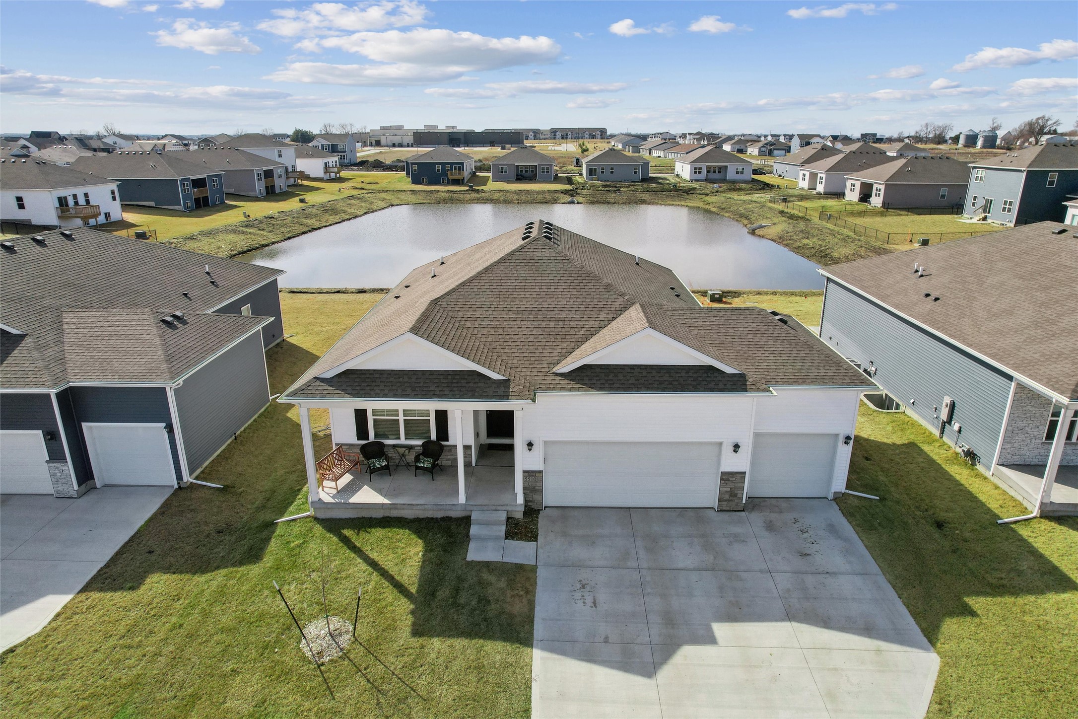 5510 Ne Seneca Drive Property Photo
