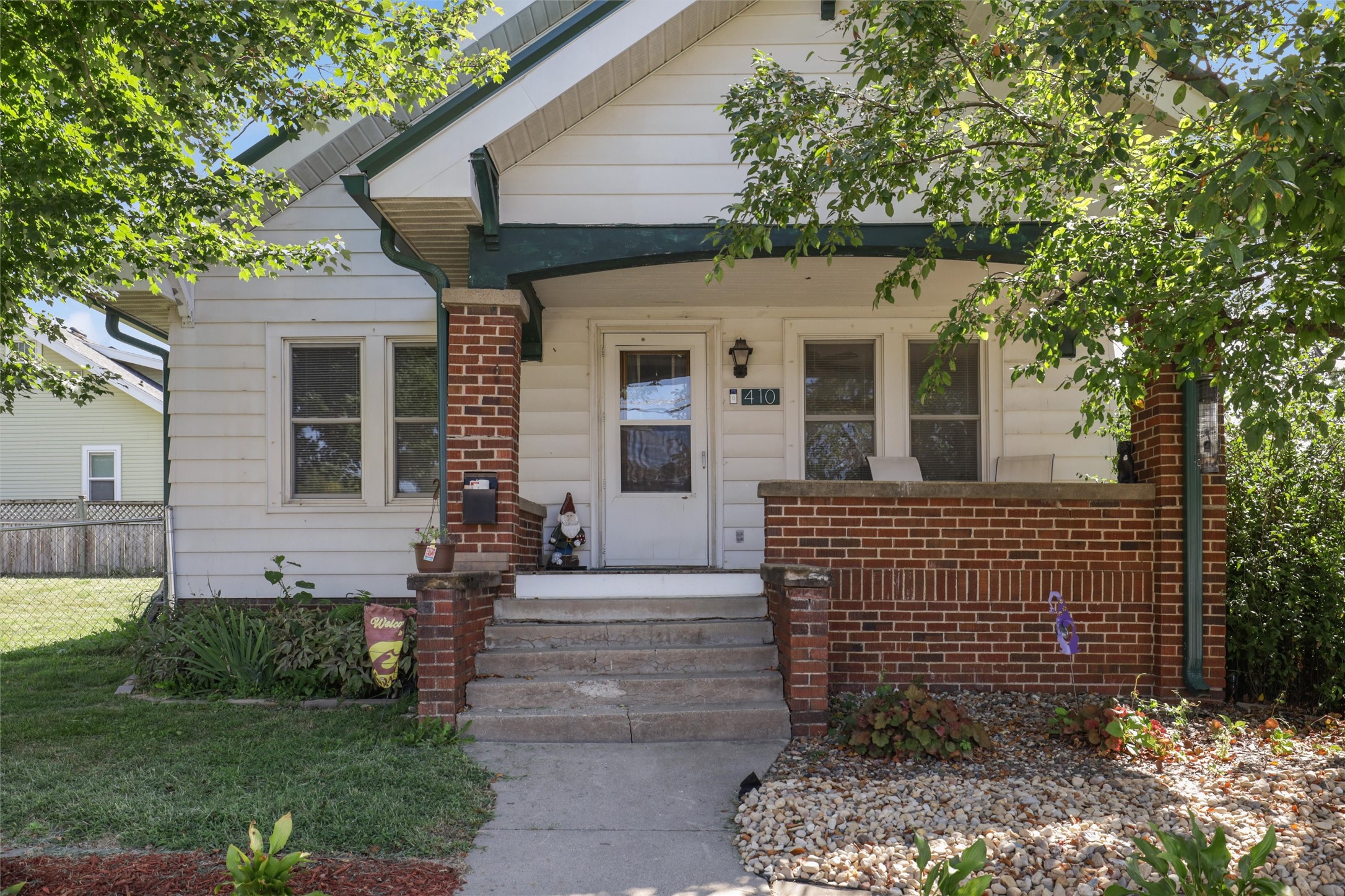 410 1st Street S Property Photo 1