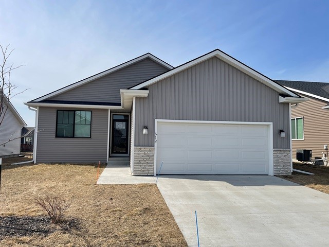 512 Ne Vista Lane Property Photo