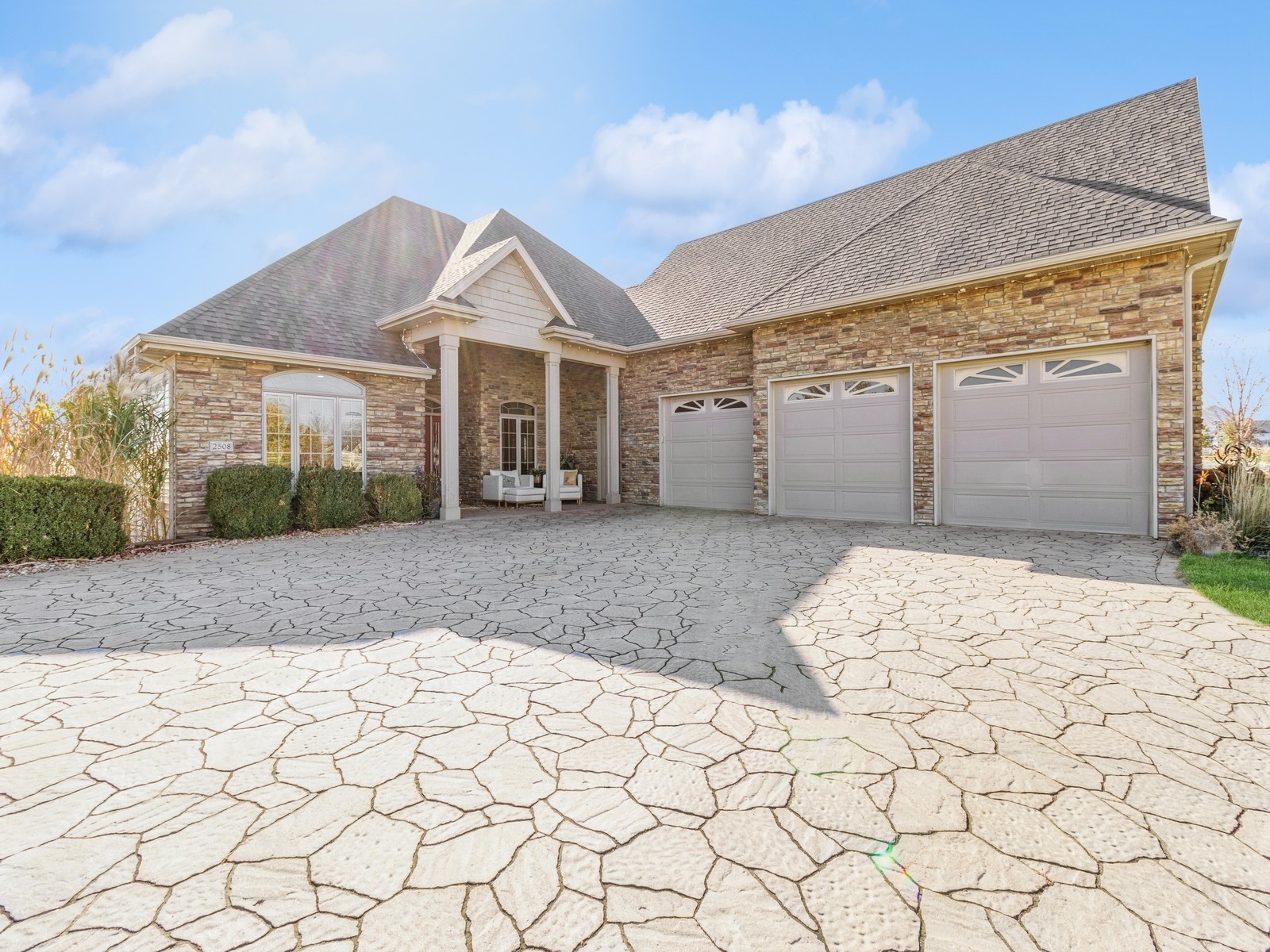 2508 Cottonwood Road Property Photo