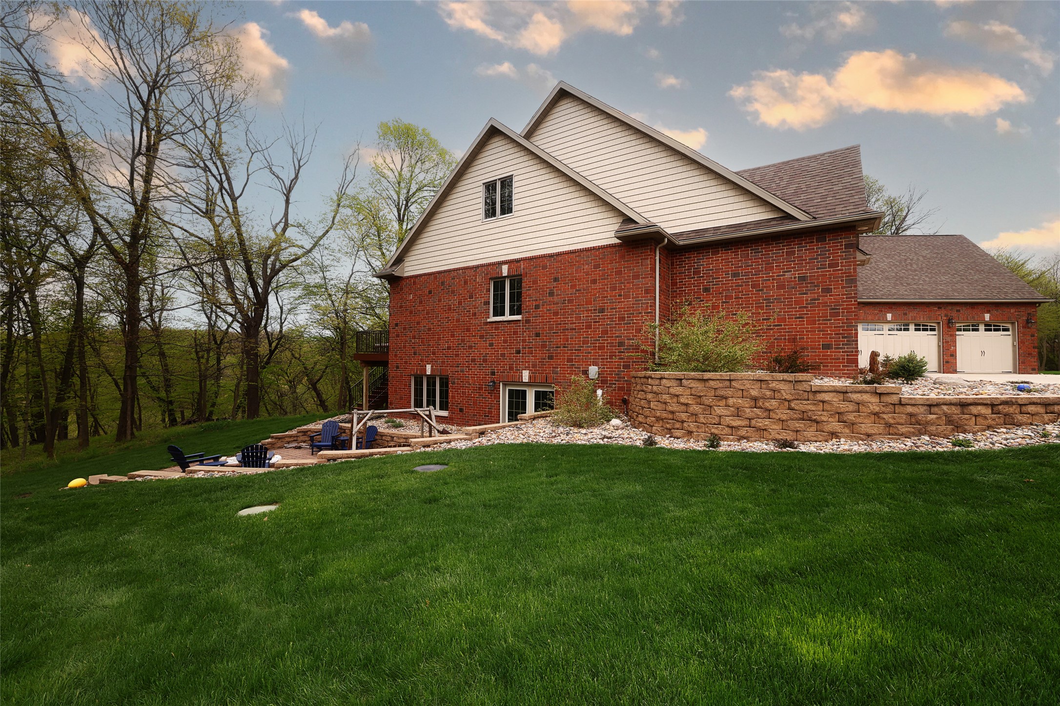 1459 Nakota Place Property Photo 5