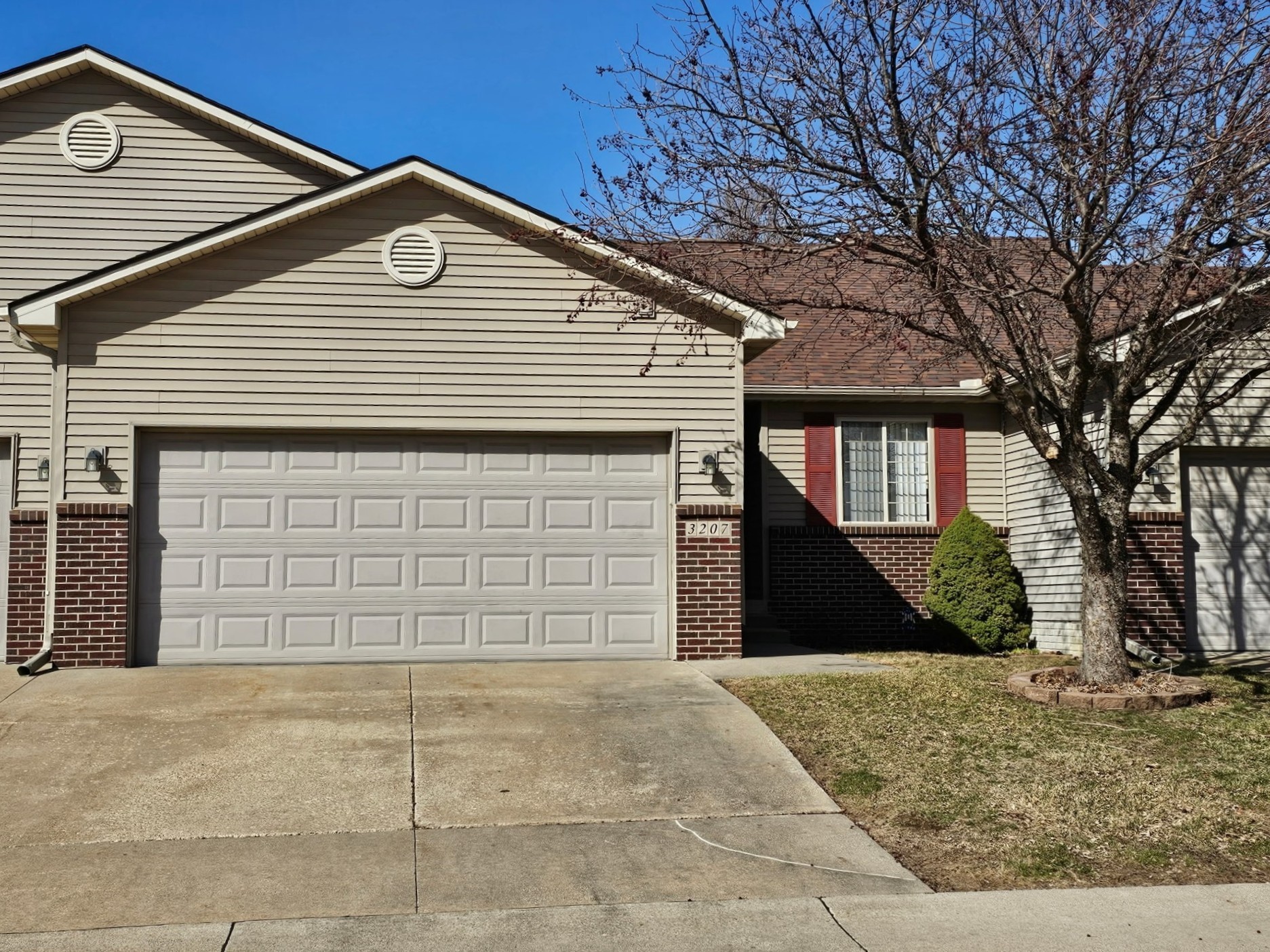 3207 Se Turnberry Drive Property Photo