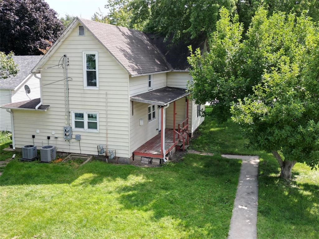 222 W State Street Property Photo