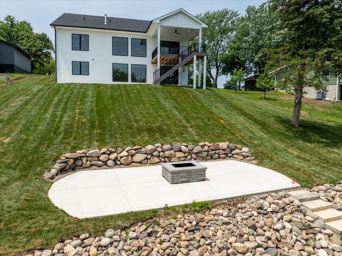 1296 Bee Tree Lane Property Photo 1