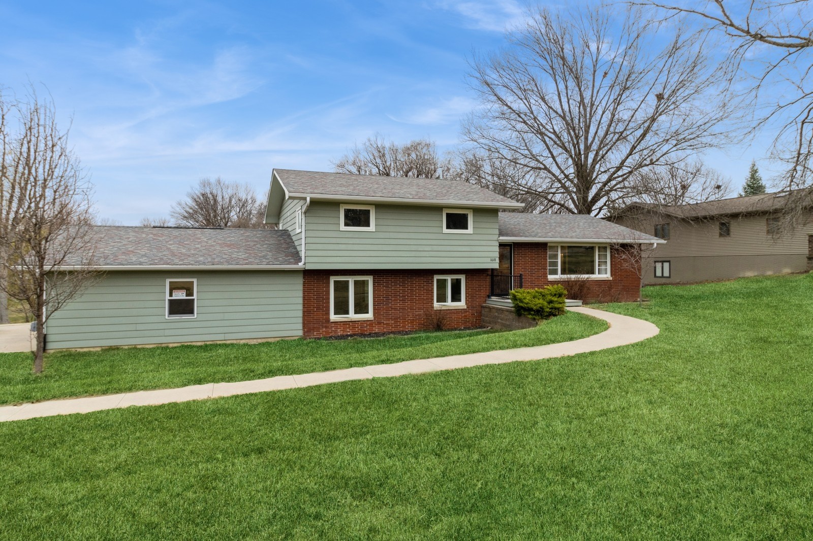 1018 Sunset Avenue Property Photo