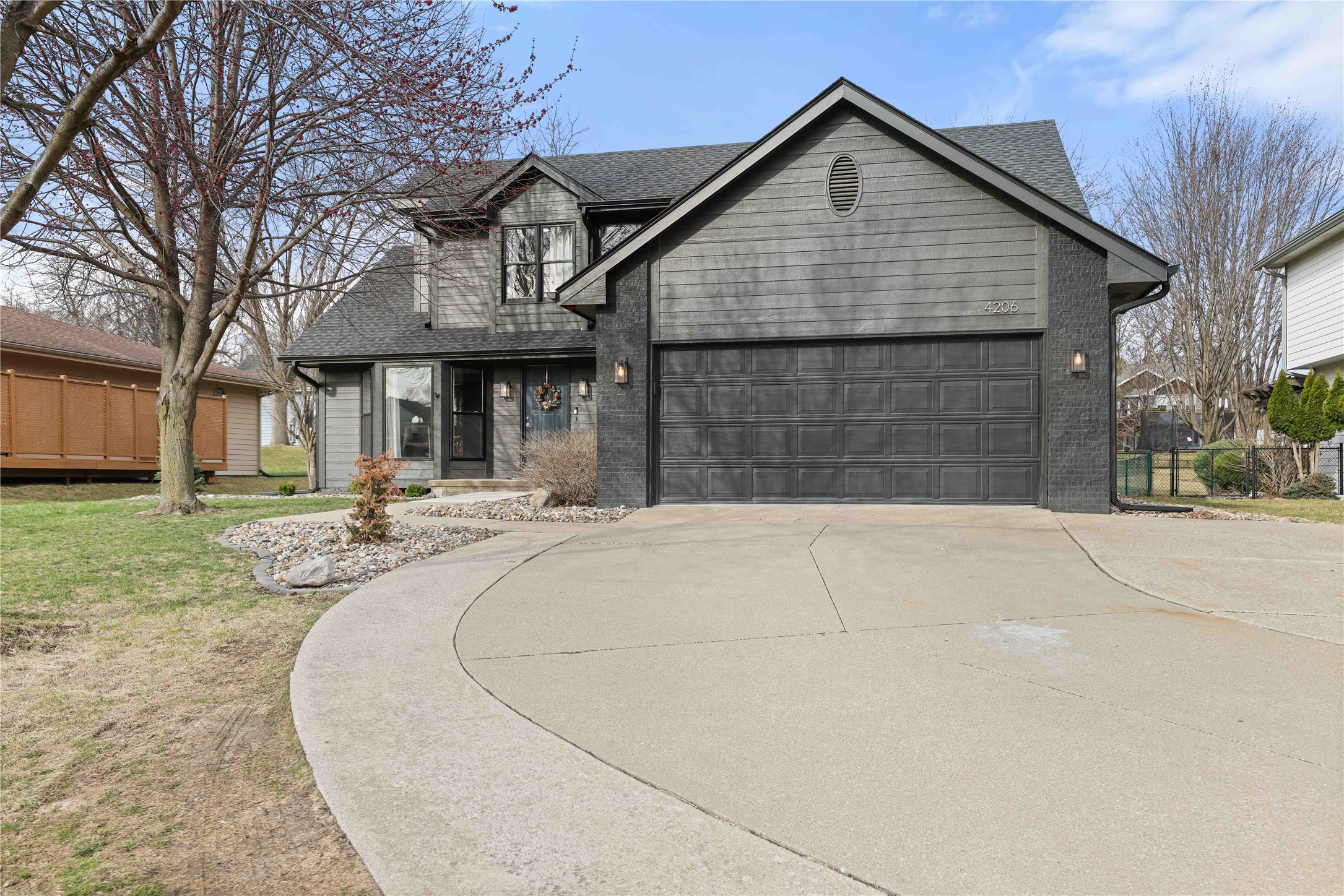 4206 100th Street Property Photo