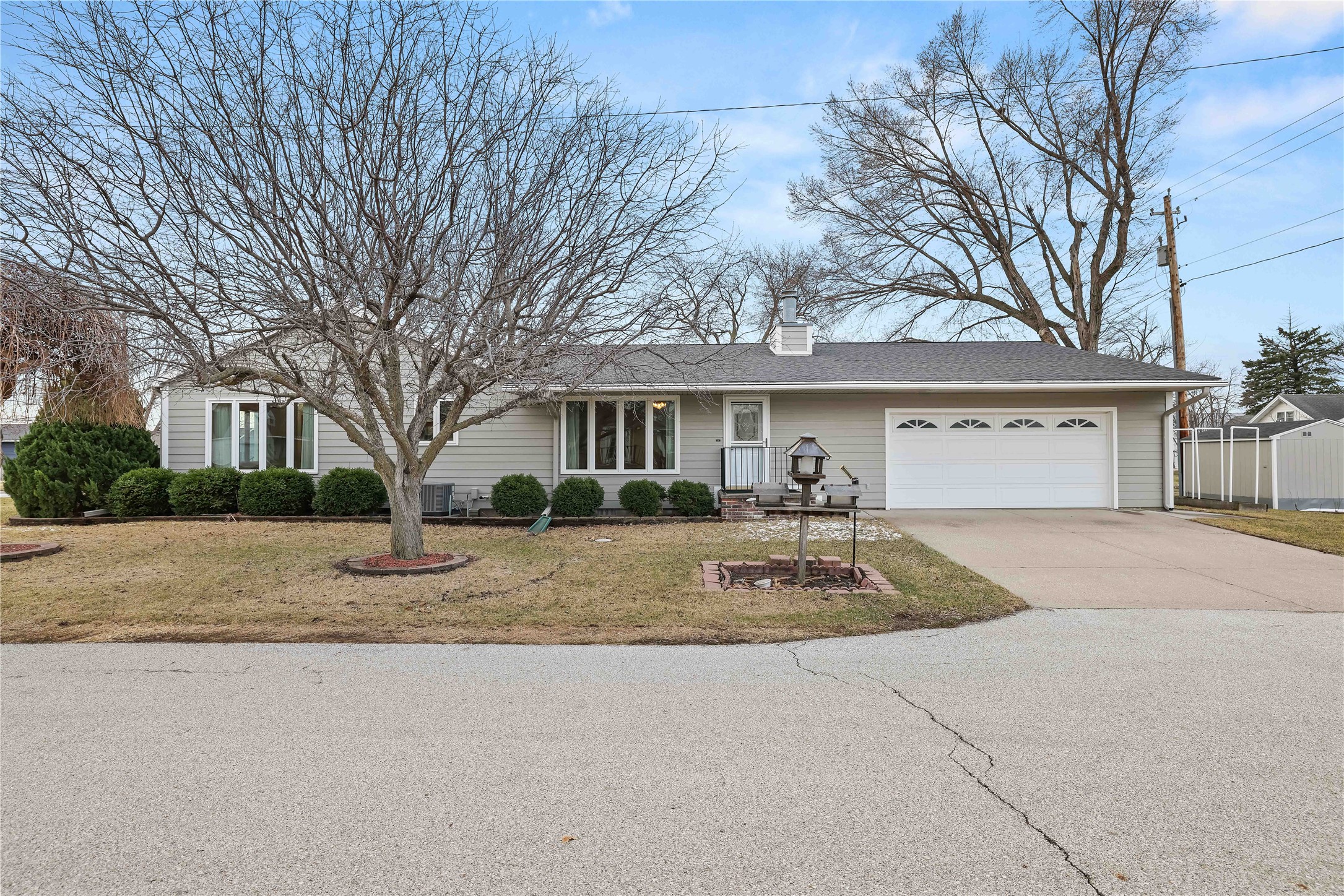 802 S Main Street Property Photo