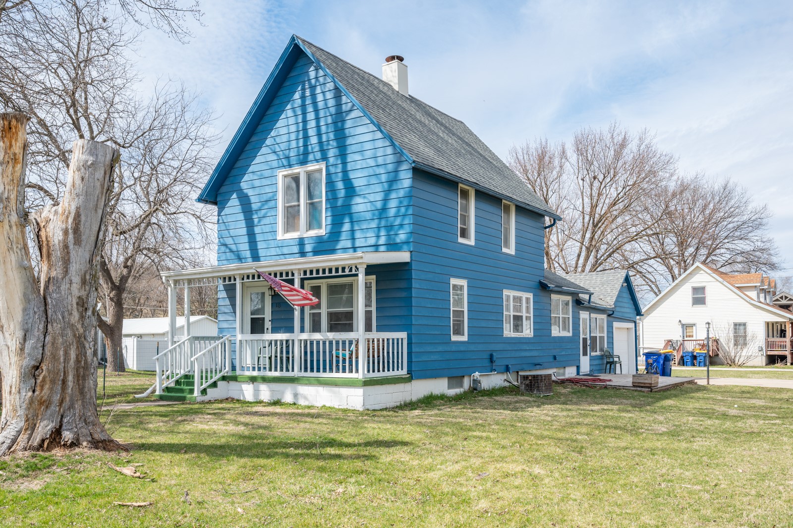 113 Main Street Property Photo