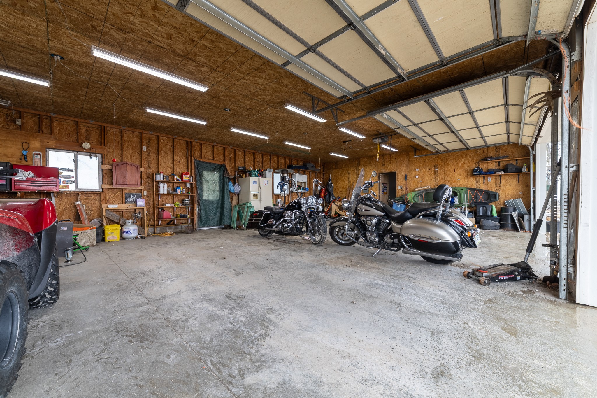2141 320th Street Property Photo 5