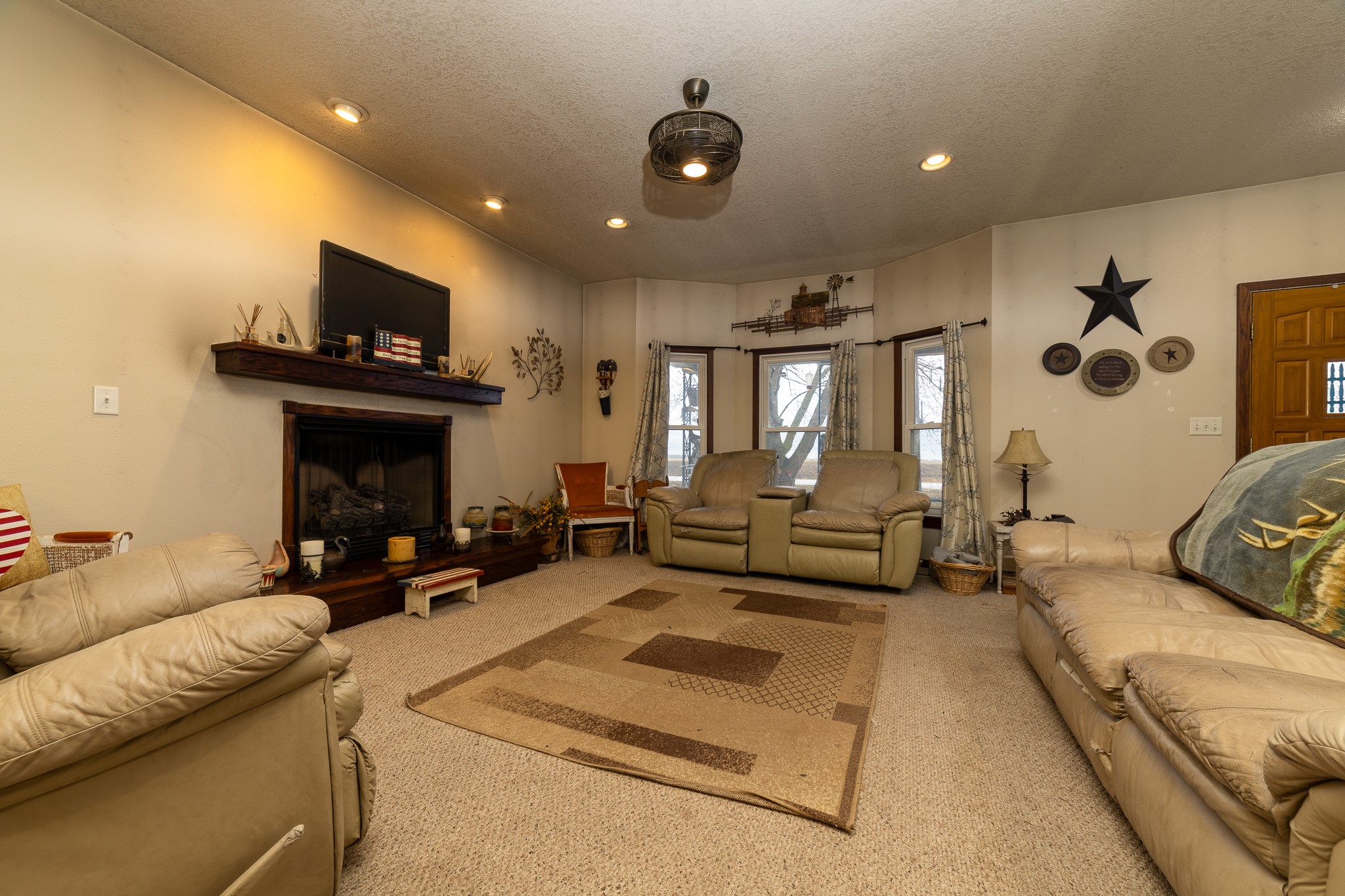 2141 320th Street Property Photo 10