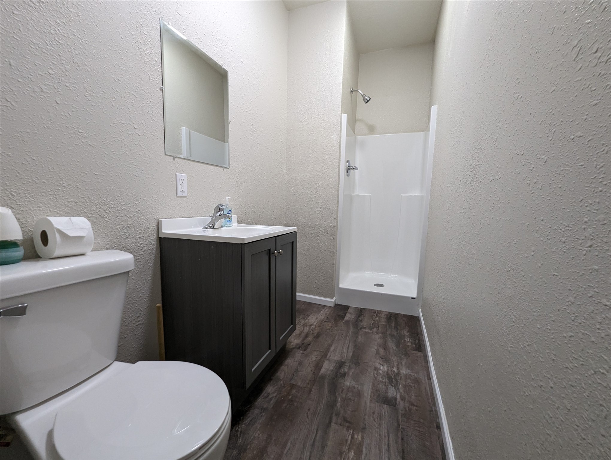 702 S Roche Street Property Photo 5