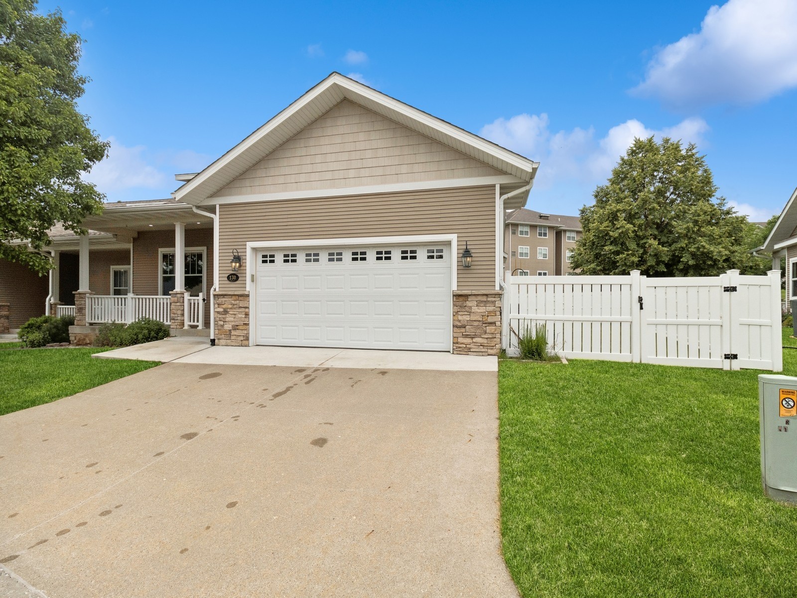 130 Se Legacy Pointe Boulevard Property Photo
